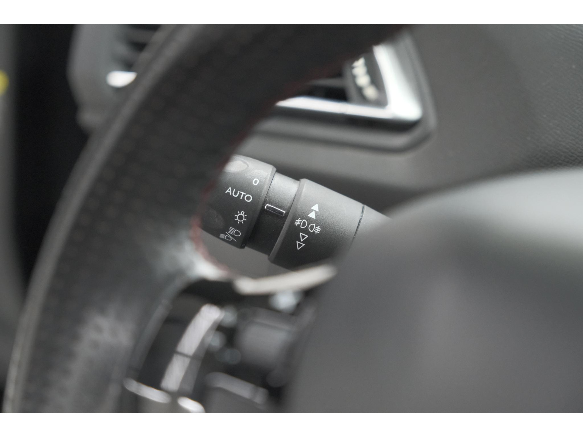 Peugeot 308 SW PureTech 130 GT-line | Trekhaak | Panoramadak | Camera | Alcantara Bekleding | Dodehoekdetectie