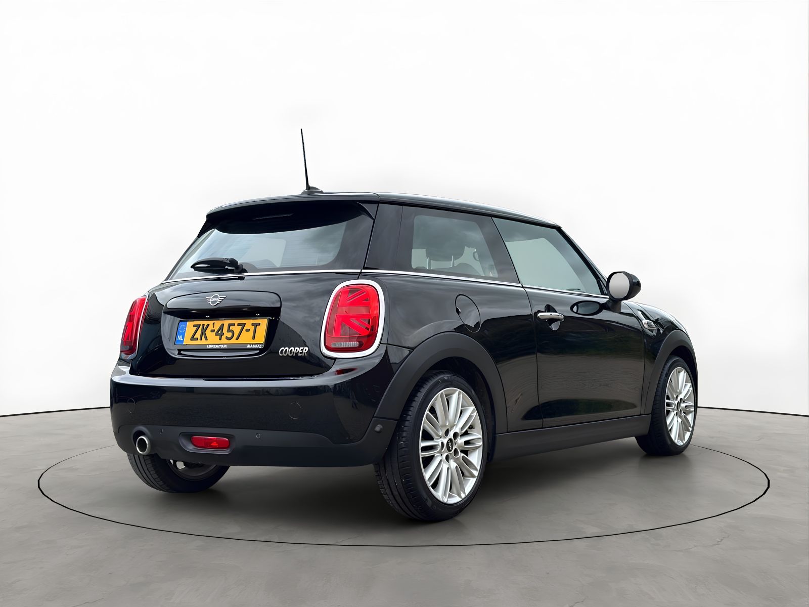 MINI 3-Deurs 1.5 Cooper 136PK Chili Apple-Carplay Leer LED
