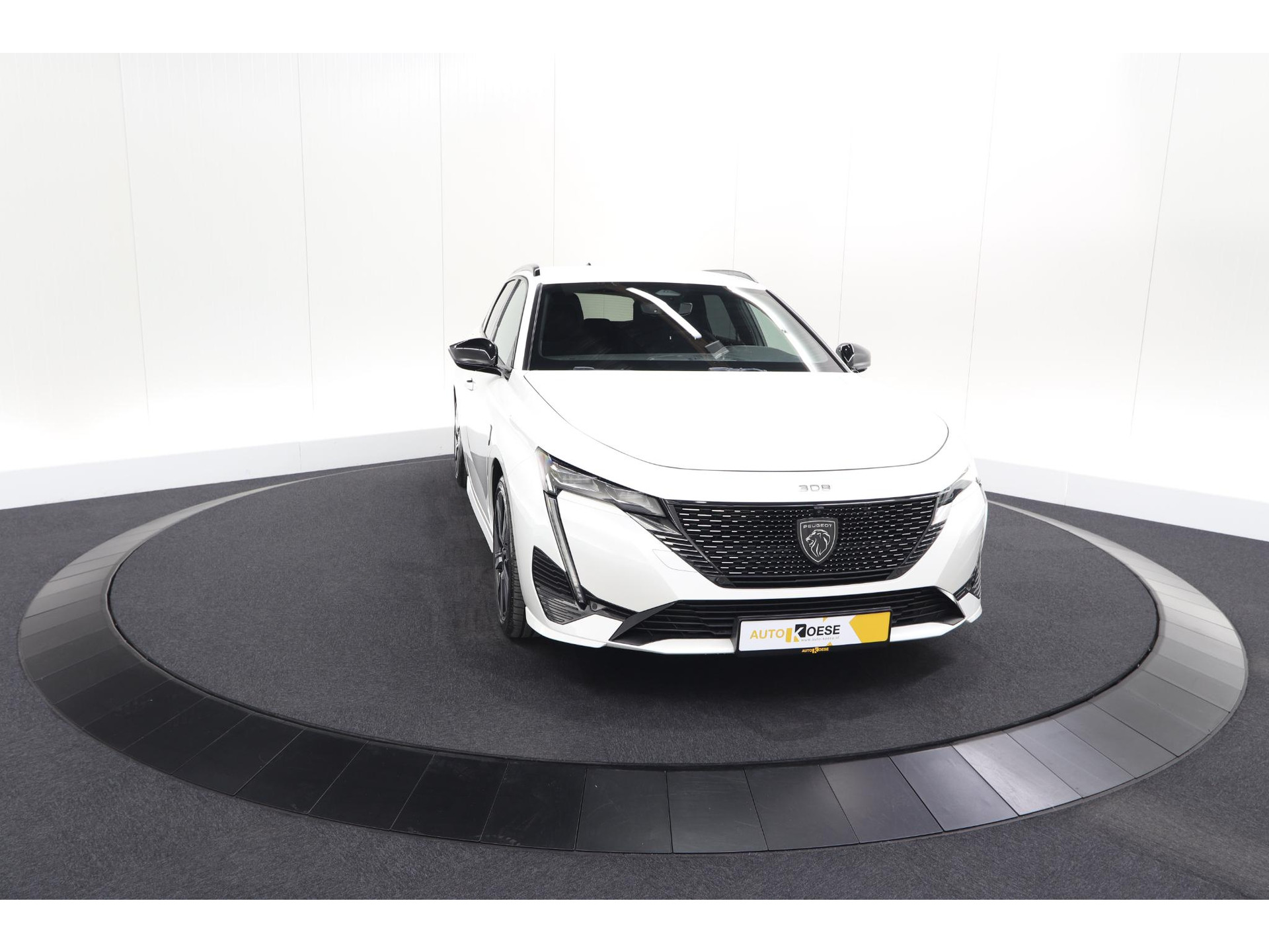 Peugeot 308 SW 1.6 HYbrid 180 GT Pack Business | Trekhaak | 360 Camera | Adaptieve Cruise Control | Elektronische Kofferklep