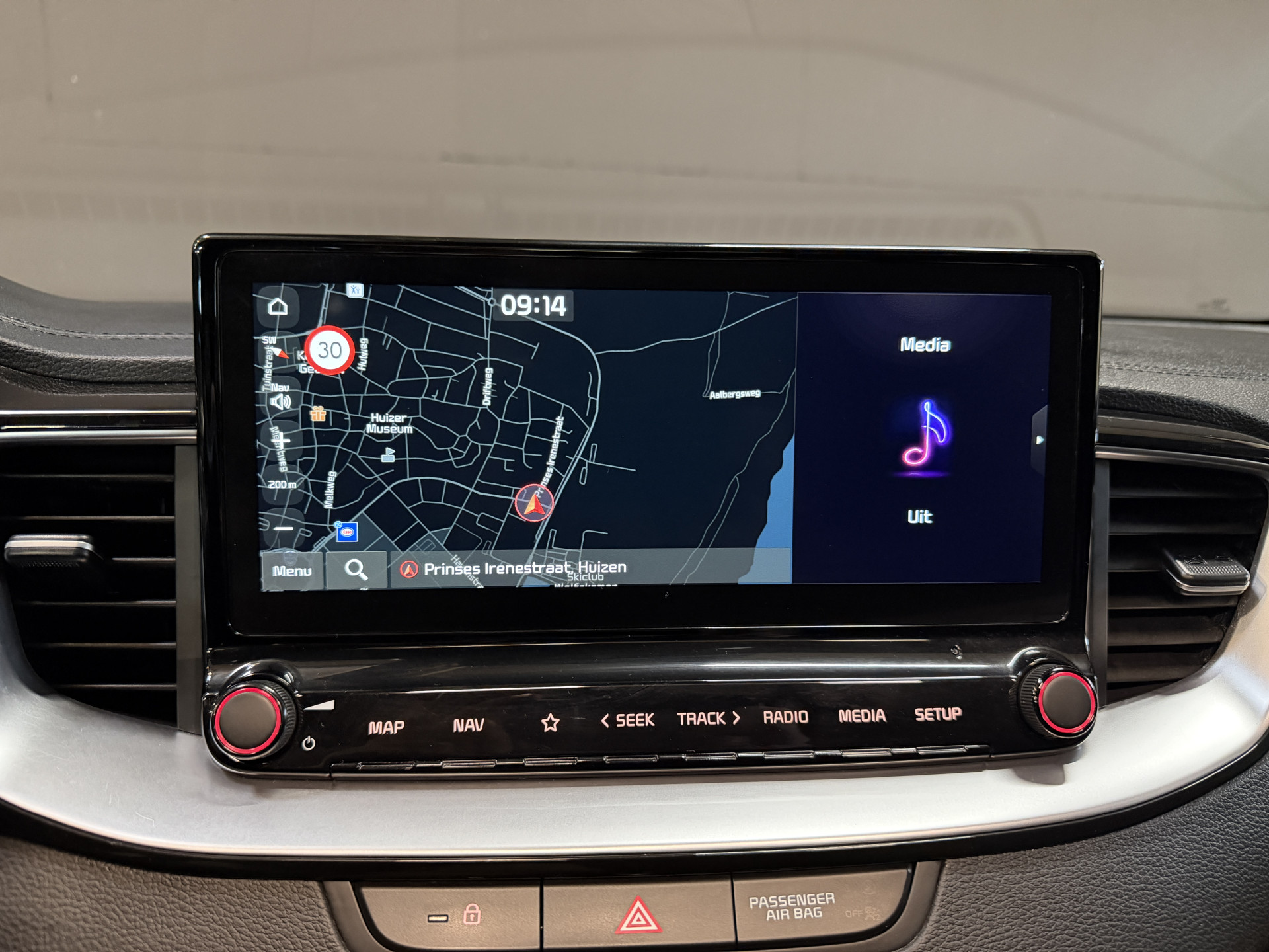Kia Ceed Sportswagon 1.0 T-GDi GT-Line | Panoramadak | Dealer onderhouden | Camera | Afn. Trekhaak | Stoel/stuurverwarming | Carplay