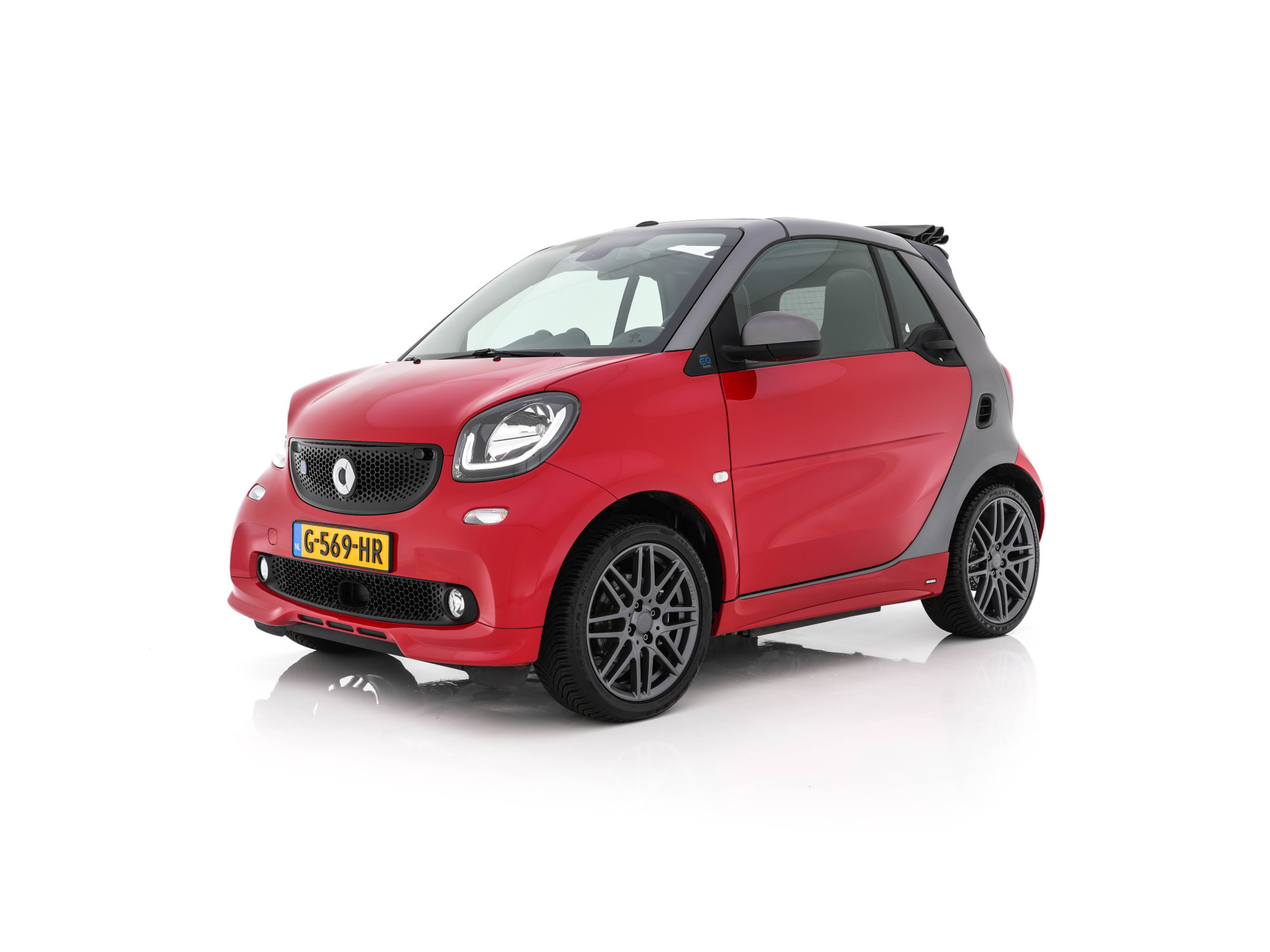 Smart fortwo cabrio EQ BRABUS Style 18 kWh [ 3-Fase ] *LEATHER | HEATED-SPORTSEATS | NAVI-FULLMAP | CAMERA | DAB+ | AIRCO | PDC | CRUISE | 16''ALU*