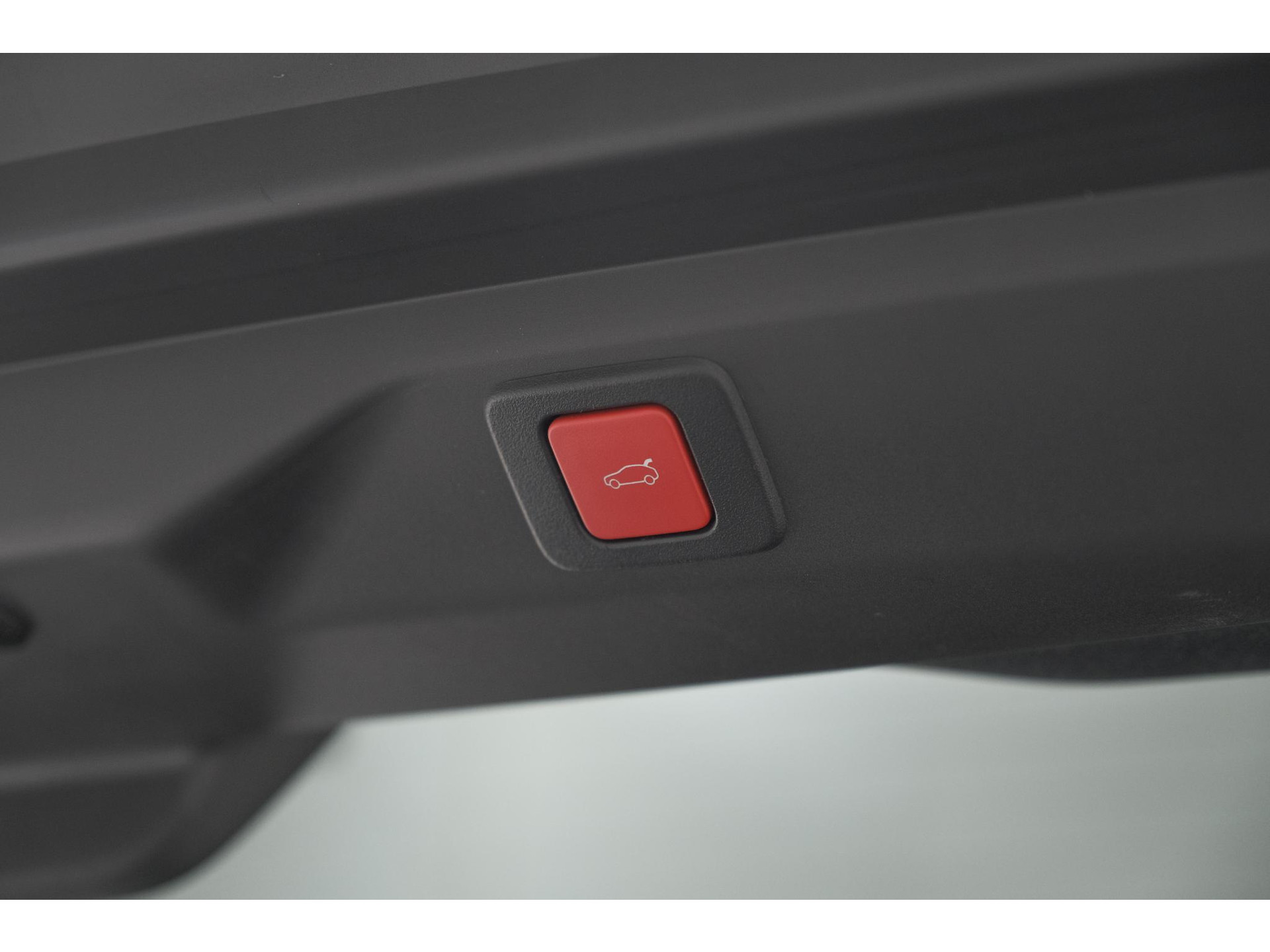 Peugeot 3008 1.2 Hybrid 136 GT | Elektrische Kofferklep | Camera | Adaptieve Cruise Control | Apple CarPlay