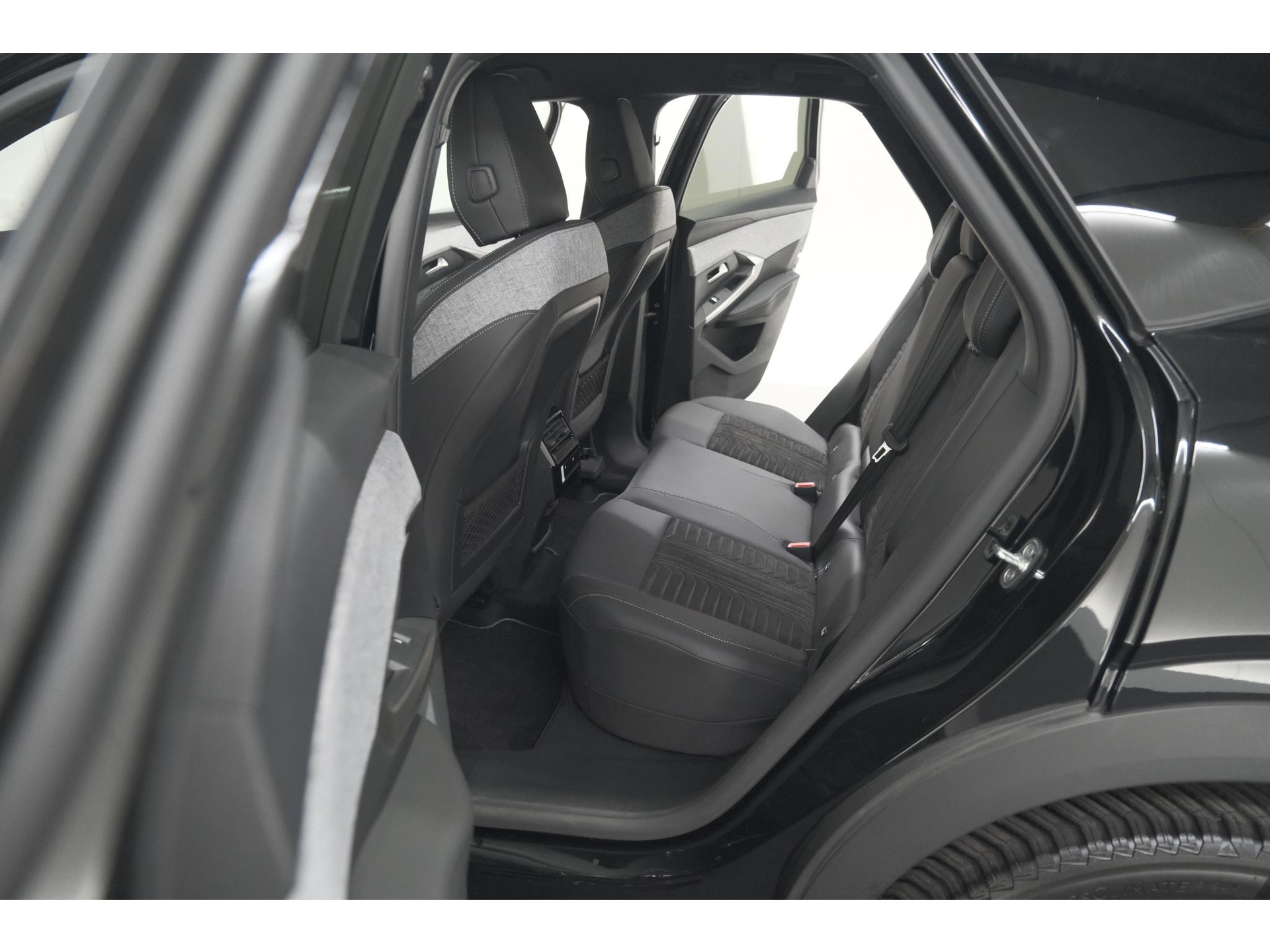 Peugeot 3008 1.2 Hybrid 145 GT | 360 Camera | Adaptieve Cruise Control | Stoelen Pakket | Elektrische Kofferklep