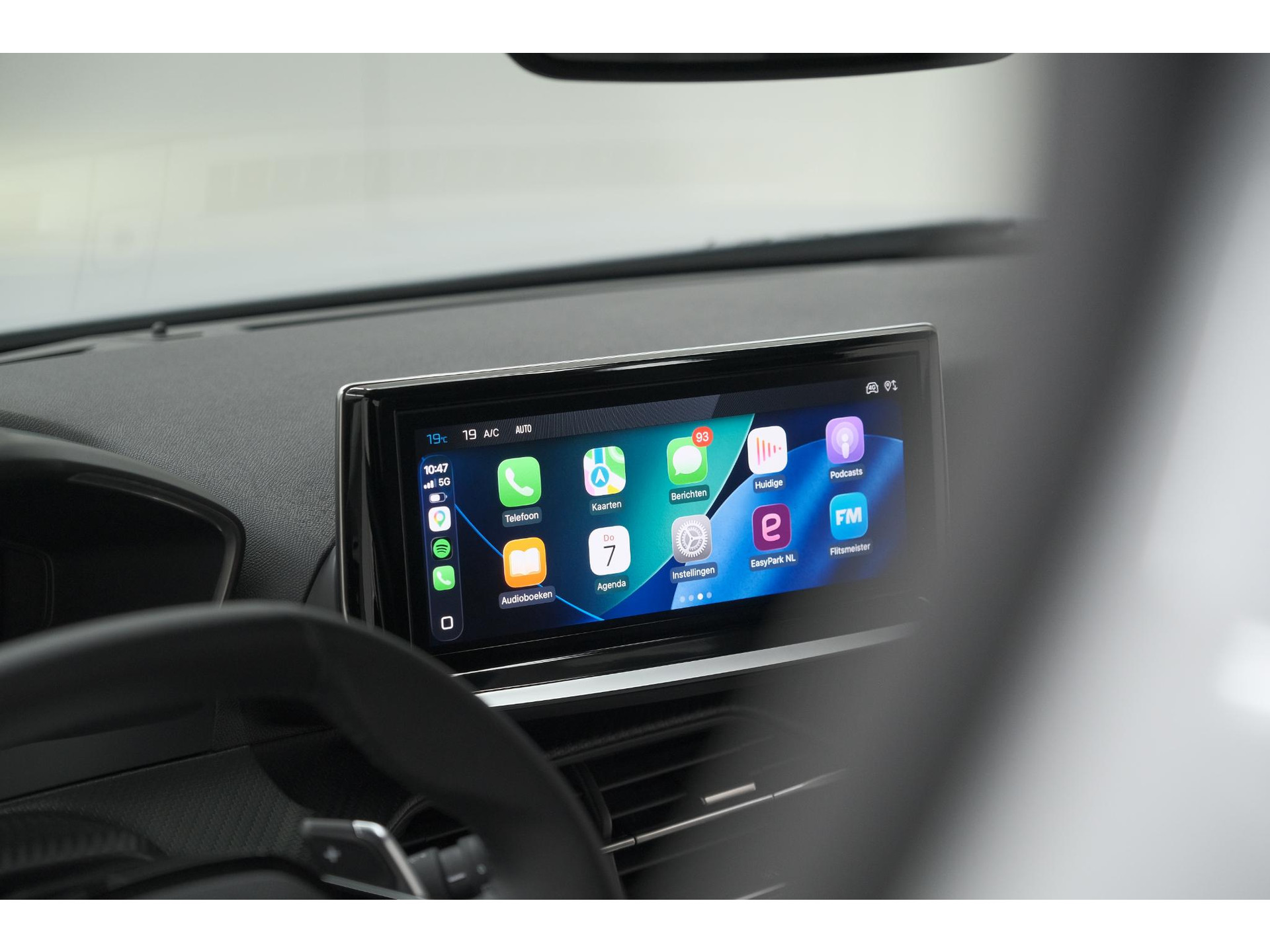 Peugeot e-2008 EV GT 50 kWh | 11 KW Laadfunctie | 360 Camera | Dodehoekdetectie | Apple Carplay