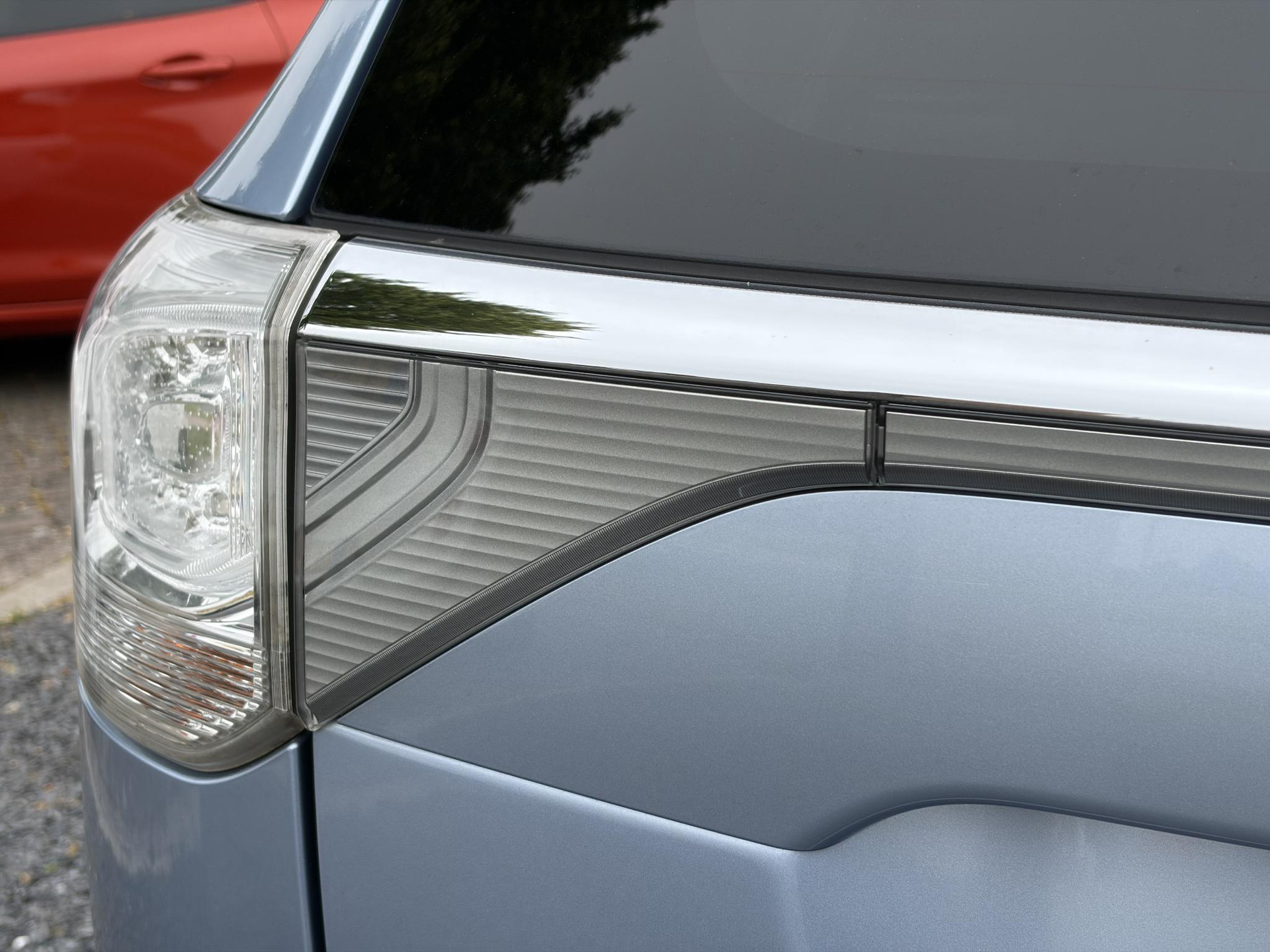 Mitsubishi Outlander 2.0 PHEV Executive Edition Trekhaak,Schuifdak,Leder,Stoelverw-Koeling,Camera,Navi,Keyless,Clima,Cruise,Lm velgen,Pdc,V+A,Rijstrooksensor,Extra velgen,N.A.P,Nieuwe Apk bij Aflevering