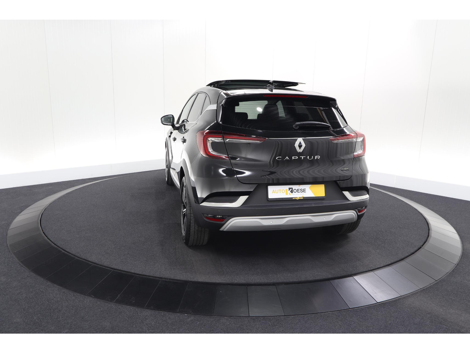 Renault Captur 1.6 E-Tech full hybrid 145 techno | Panoramadak | Camera | Adaptieve Cruise Control | 9.3 Inch Groot Scherm