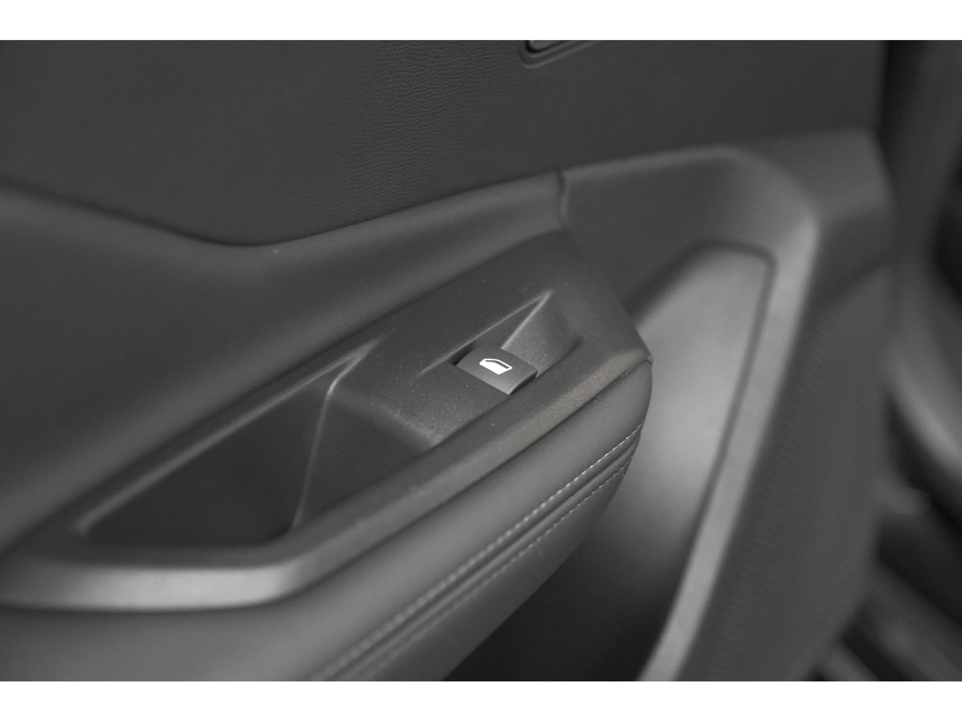 Peugeot 308 SW 1.6 Plug-in Hybrid 180 Allure | Camera | Adaptieve Cruise Control | Navigatie