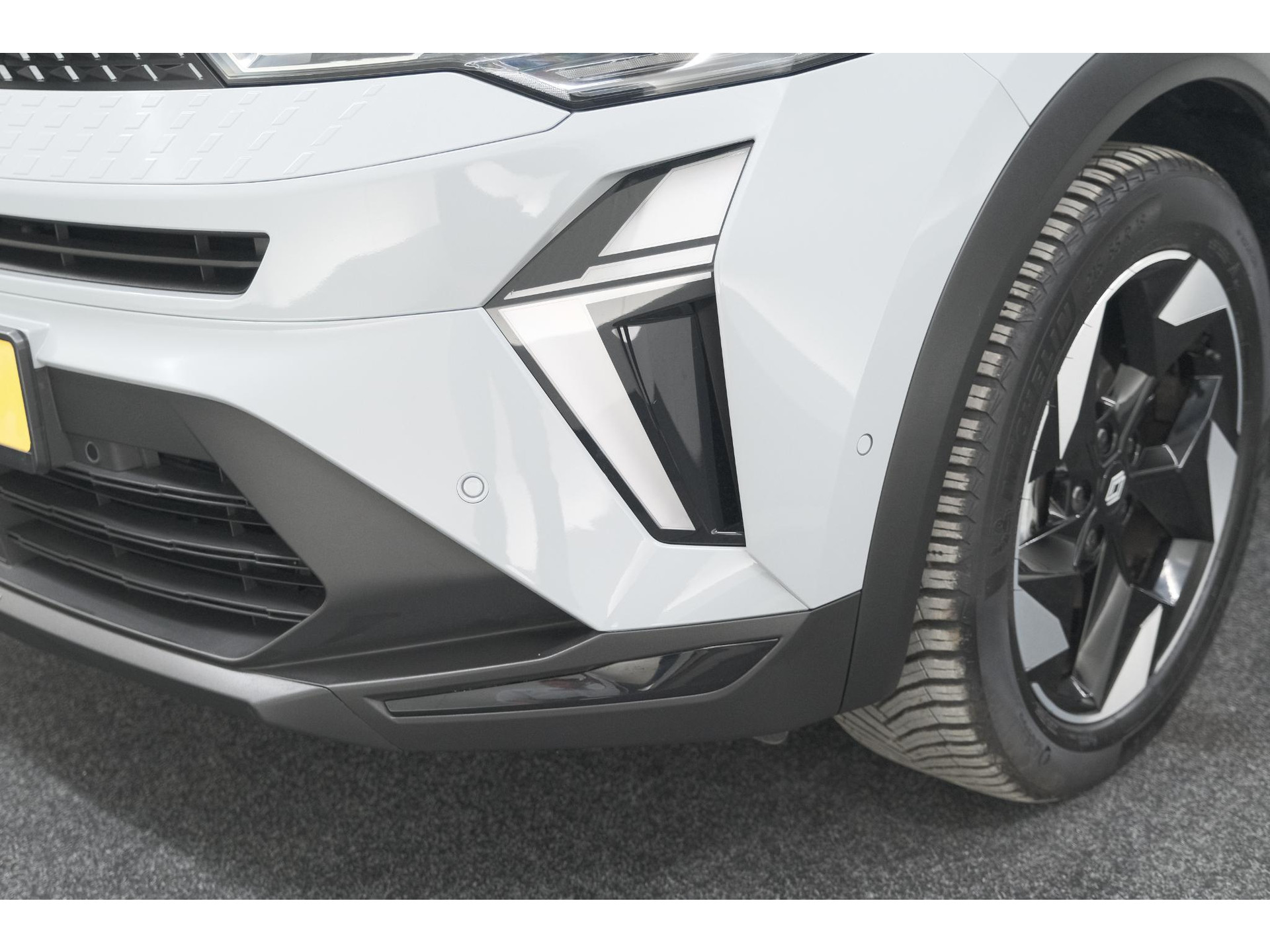 Renault Captur TCe 90 Techno | Nieuw Model | Camera | Harman Kardon | Apple Carplay | Parkeersensoren | 18 Inch Lichtmetalen Velgen