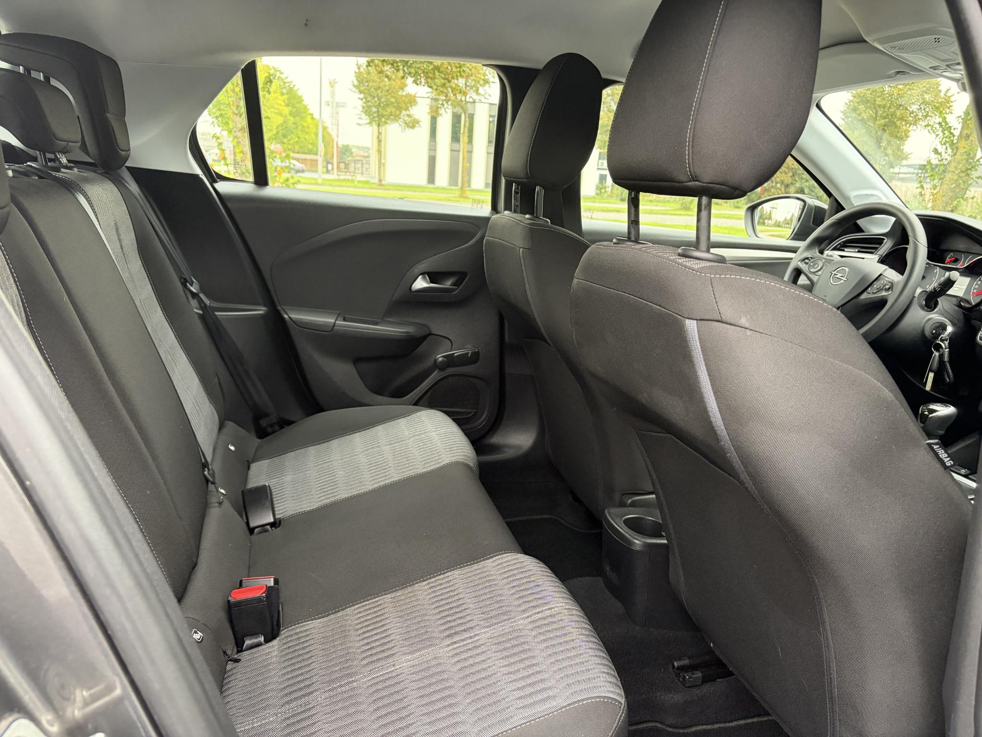 Opel Corsa 1.2 Edition ✓D-riem vv in 2025✓2e Eigenaar✓Carplay✓Airco✓Cruise✓Rijstrooksensor✓Pdc✓102pk✓6 Bak✓5 Deurs✓N.A.P✓Apk tot 02-2028