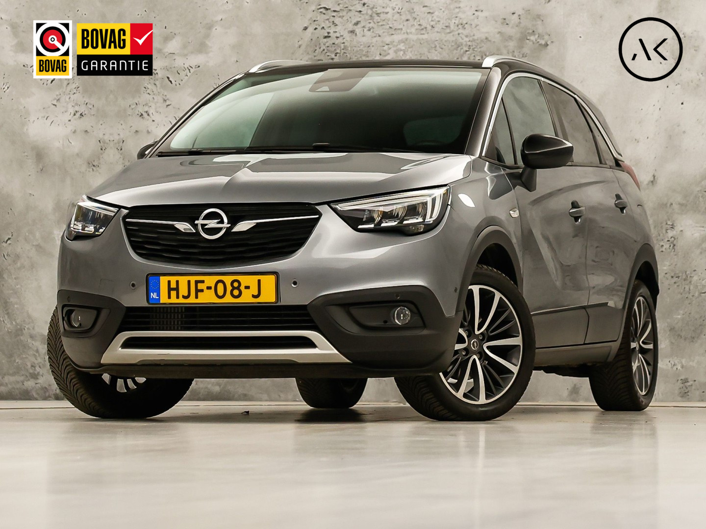 Opel Crossland X 1.2 Turbo Innovation Sport Automaat (APPLE CARPLAY, GROOT NAVI, CLIMATE, STUUR/STOELVERWARMING, SPORTSTOELEN, LEDER, GETINT GLAS, PARKEERSENSOREN, NIEUWSTAAT)
