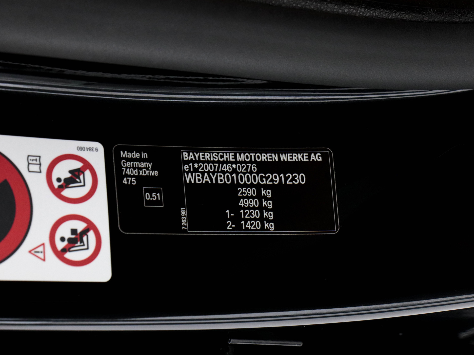 BMW 7-serie 740d xDrive M-Sport Aut. *PANO | LEATHER | FULL-LED | SURROUND-VIEW | NAVI-FULLMAP | SOFT-CLOSE | HEAD-UP | HARMAN/KARDON-AUDIO | KEYLESS | CRUISE | HEATED-SPORTSEATS | LANE-ASSIST | MEMORY-PACK | TOWBAR