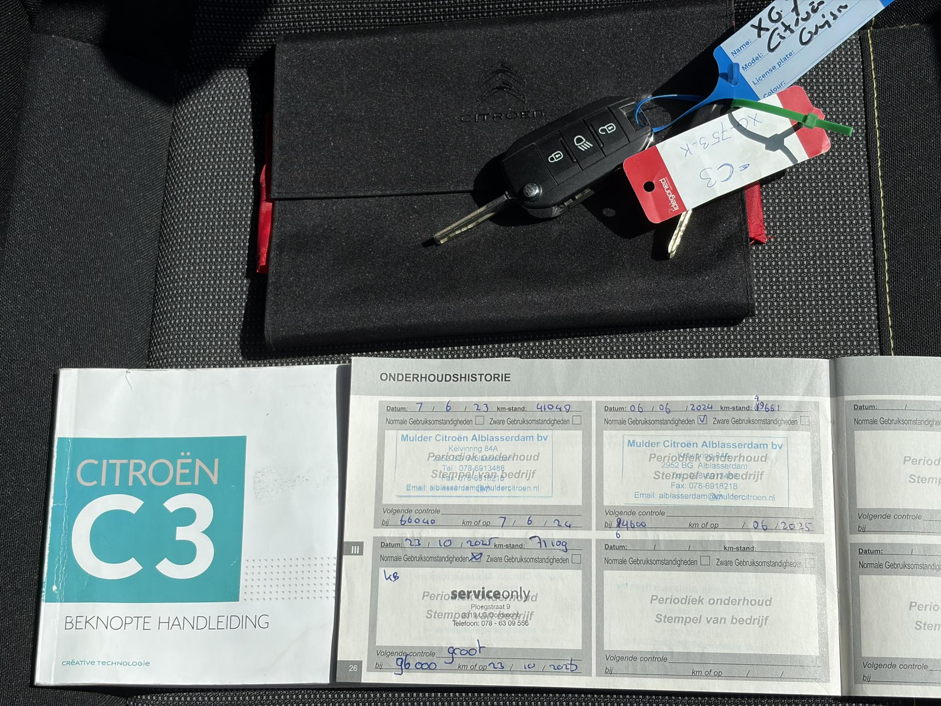 Citroen C3 1.2 PureTech S&S Feel Apple Carplay/Android,Trekhaak,Pdc,Navi,Clima,Cruise,Dealer Onderhouden,Rijstrooksensor,Apk tot 06-2027