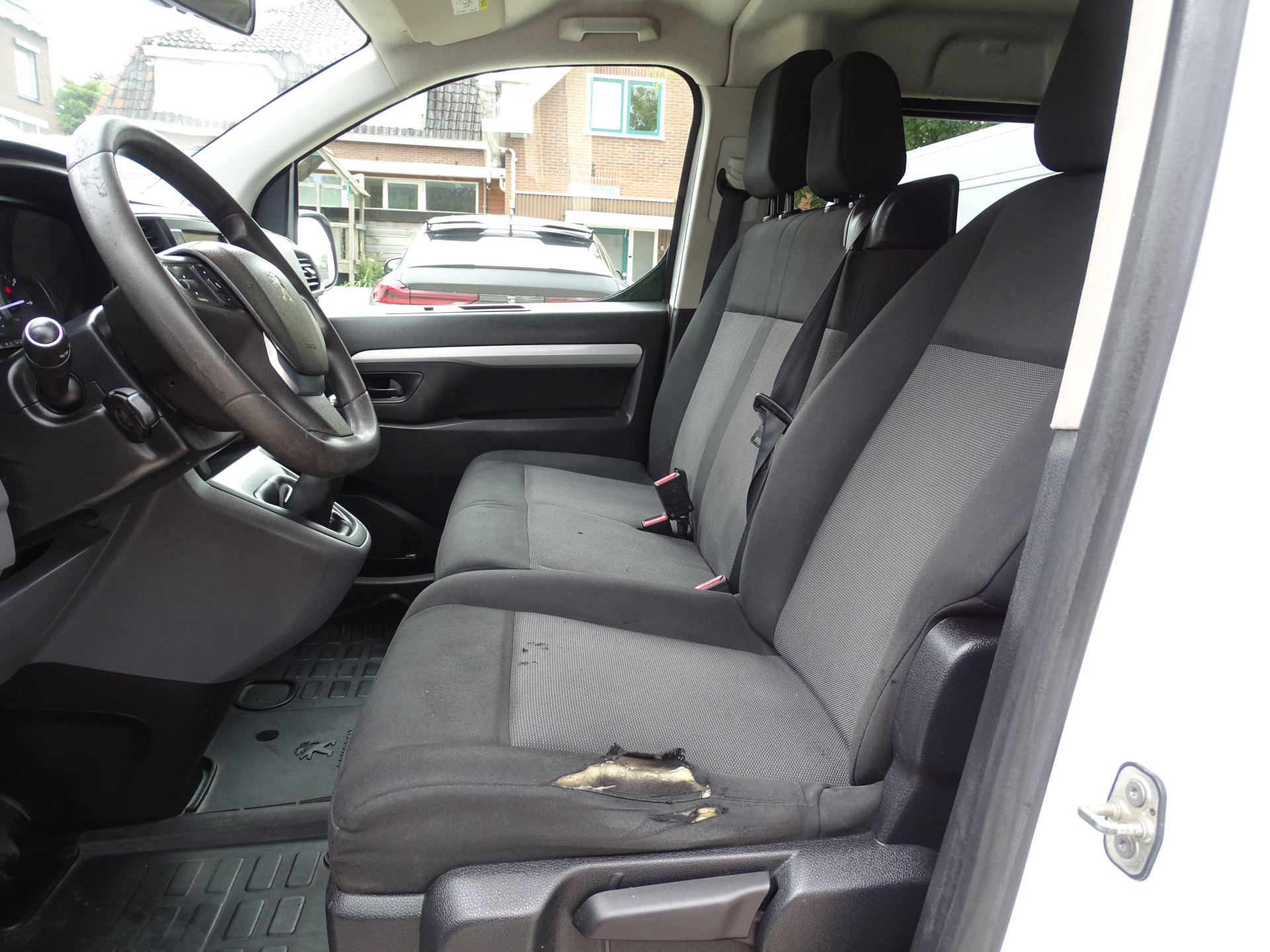 Peugeot Expert 231L 2.0 BlueHDI 120 DC Premium
