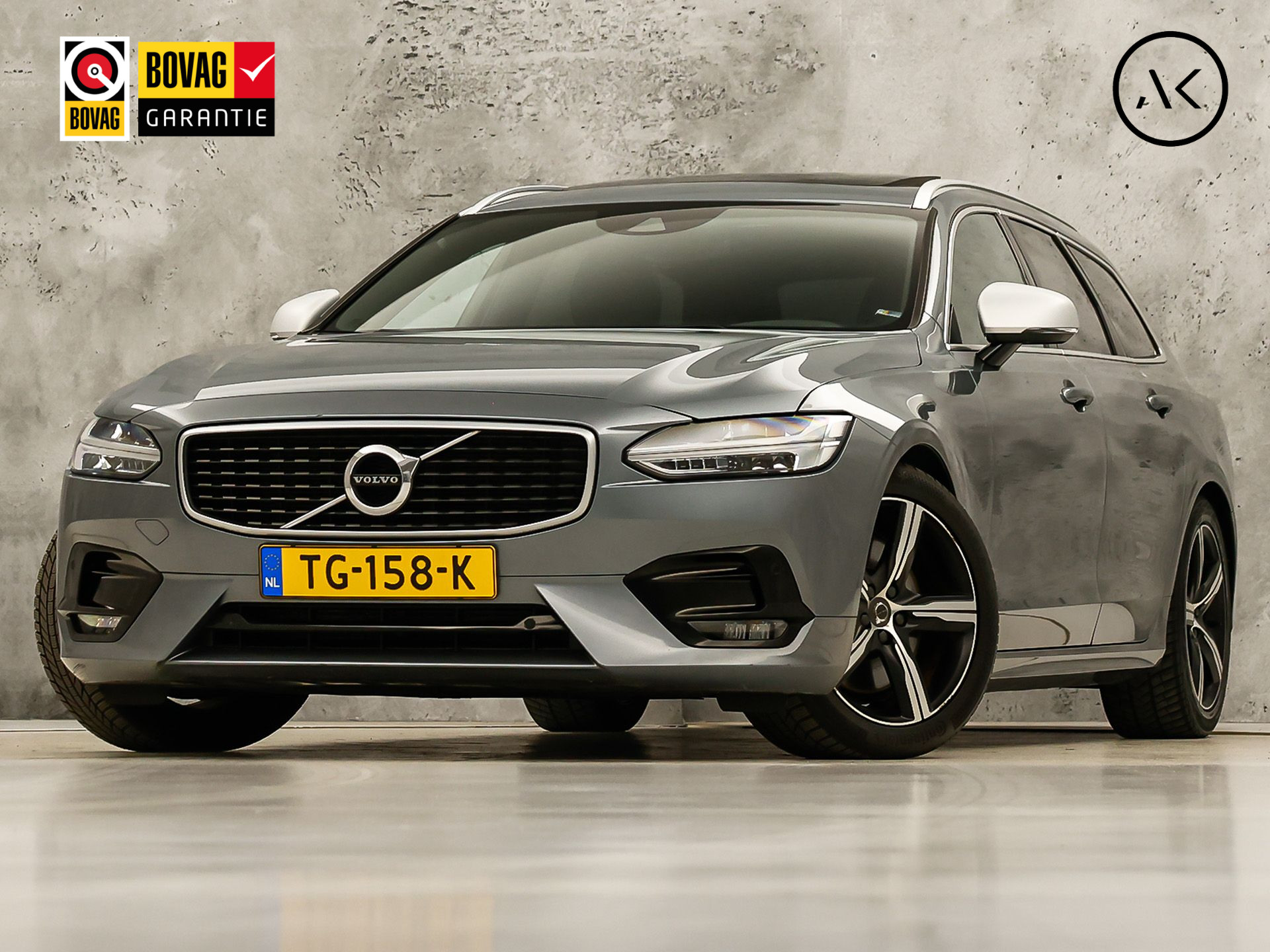 Volvo V90 2.0 T4 R-Design Automaat 190Pk (PANORAMADAK, HARMAN/KARDON, MEMORY SEATS, APPLE CARPLAY, GETINT GLAS, CAMERA, STOELVERWARMING, LEDER, NIEUWE APK, NIEUWSTAAT)