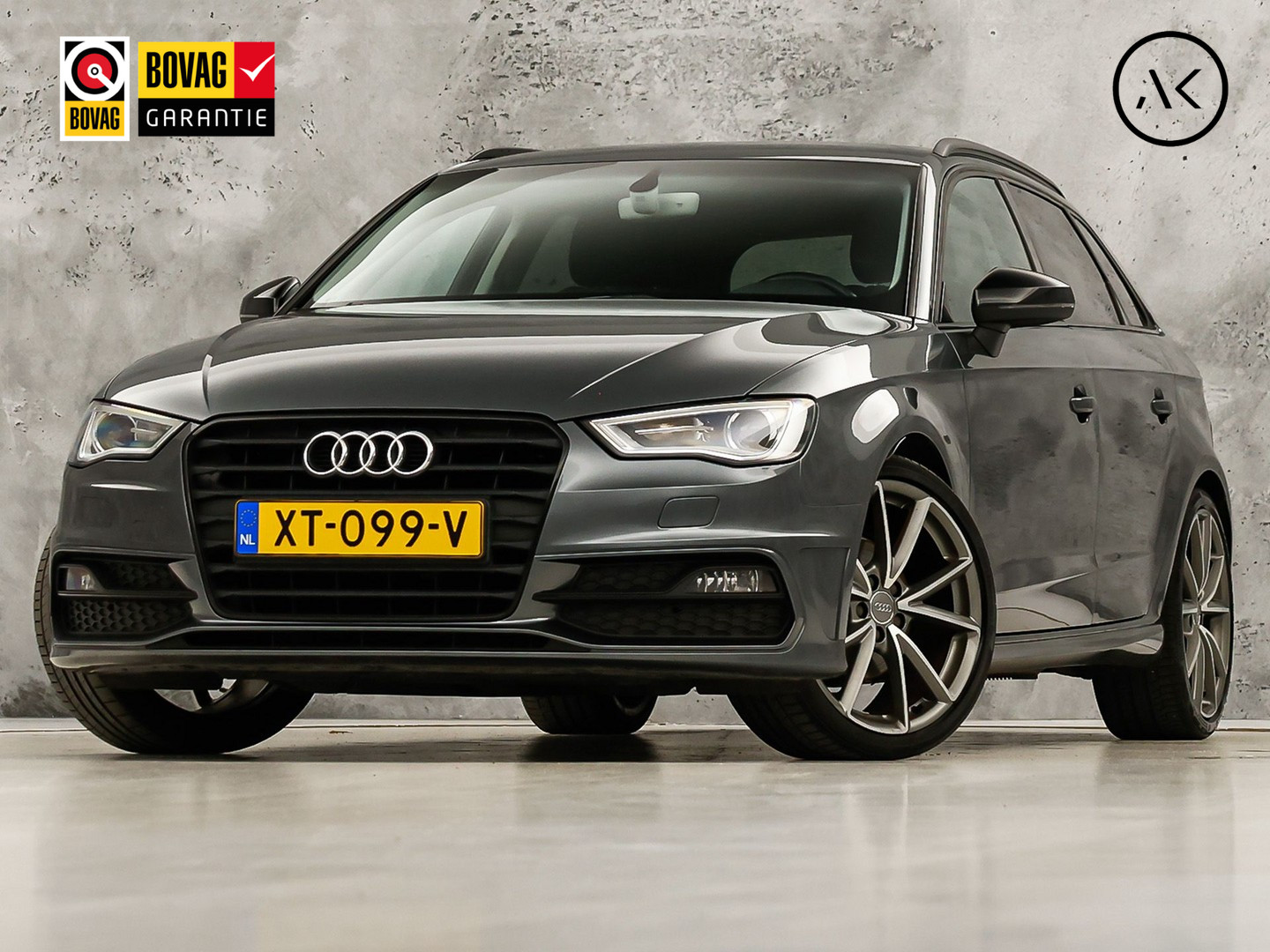 Audi A3 Sportback 1.4 TFSI S-Line Sport Automaat (NAVIGATIE, CLIMATE, LEDER/ALCANTARA, KEYLESS, SPORTSTOELEN, STOELVERWARMING, GETINT GLAS, CRUISE, NIEUWSTAAT)