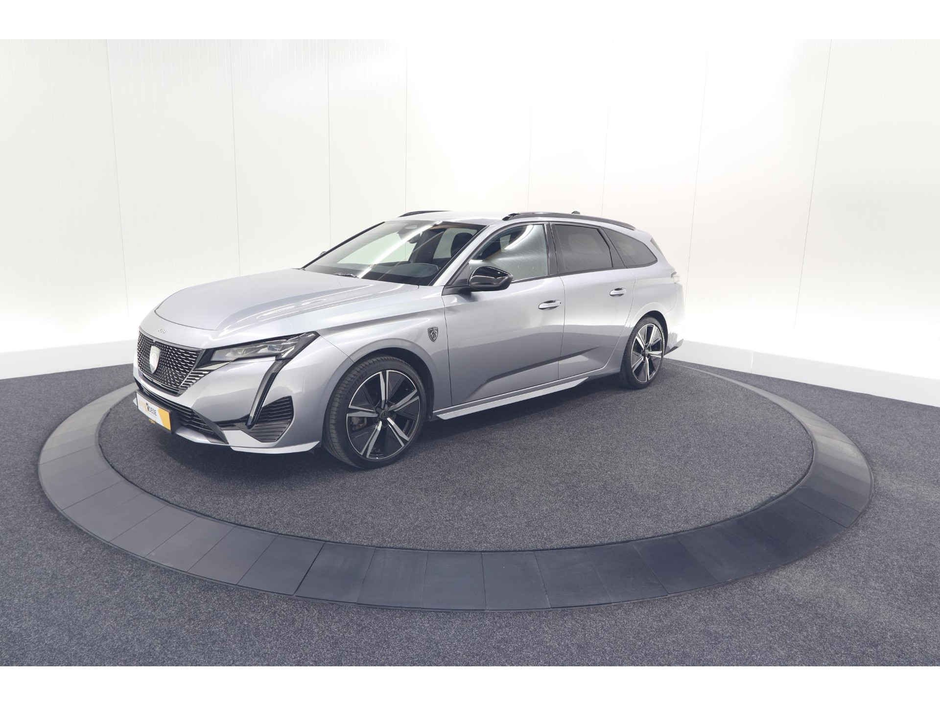 Peugeot 308 SW PureTech 130 EAT8 GT | Trekhaak | Stoelverwarming | Camera | Adaptieve Cruise Control