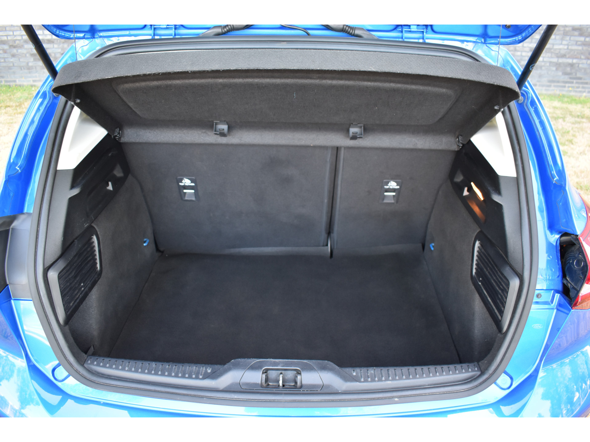 Ford Focus 1.0 92 kW AT Active MHEV Automaat Navigatie Pdc Stoel/stuur verwarming