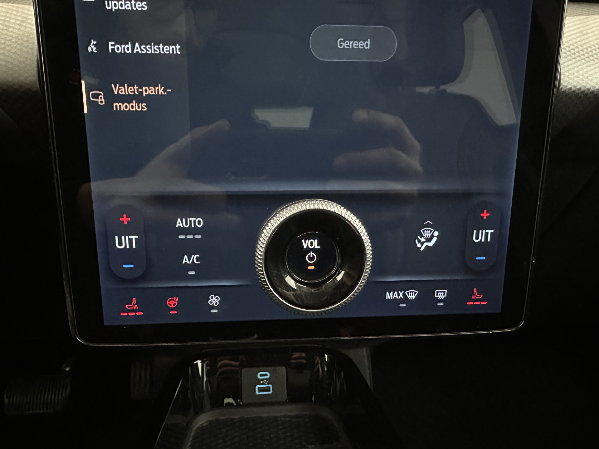 Ford Mustang Mach-E RWD 75 kWh [ 3-Fase ] (INCL.BTW) *LEATHER | FULL-LED | DAB | DIGI-COCKPIT | KEYLESS | NAVI-FULLMAP | CARPLAY | HEATED-COMFORTSEATS | TOPVIEW | ADAPTIVE-CRUISE | PRIVACY-GLASS | 18'' ALU*