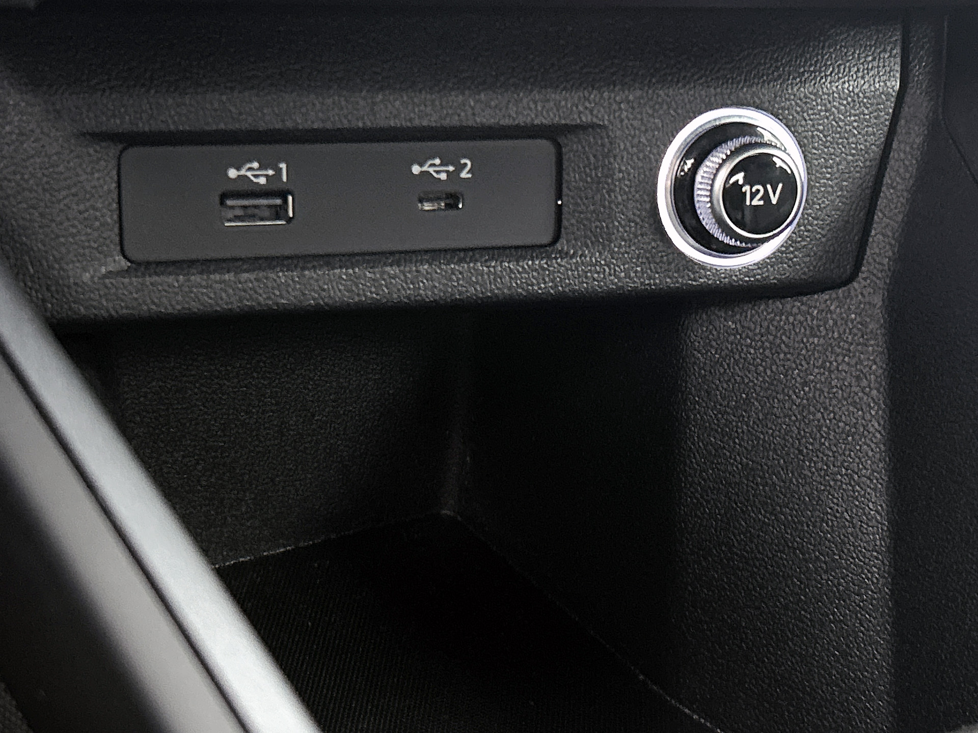 Audi A1 Sportback 30 TFSI S Line edition one | NAVI | STOELVERWARMING | CLIMAT CONTROL | PARKEER SENSOREN V+A