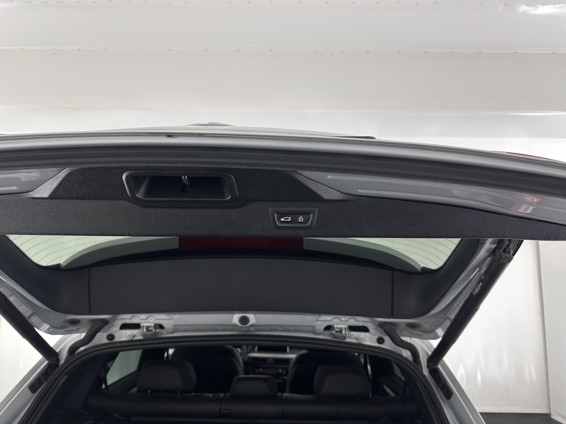 BMW X5 xDrive30d M-Sport High Executive (INCL-BTW) Aut. *PANO | FULL-LED | SOFTCLOSE | LEATHER | TOPVIEW | BLINDSPOT | HARMAN/KARDON | MEMORY-PACK | AMBIENTLIGHT | KEYLESS | DAB+ | HEATED-COMFORTSEATS | TOWBAR | 20"ALU*