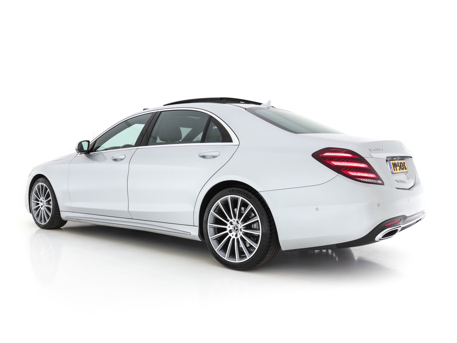 Mercedes-Benz S-klasse 400d 4-Matic Lang Aut. *PANO | DISTRONIC | BURMESTER-AUDIO | TOP-VIEW | KEYLESS | BLIND-SPOT | AIRMATIC | FULL-LEATHER  | FULL-LED |  MEMORY-PACK  | WIDE-SCREEN-DIGI-COCKPIT | AMBIENT-LIGHTNING |  HEATED/VENTI