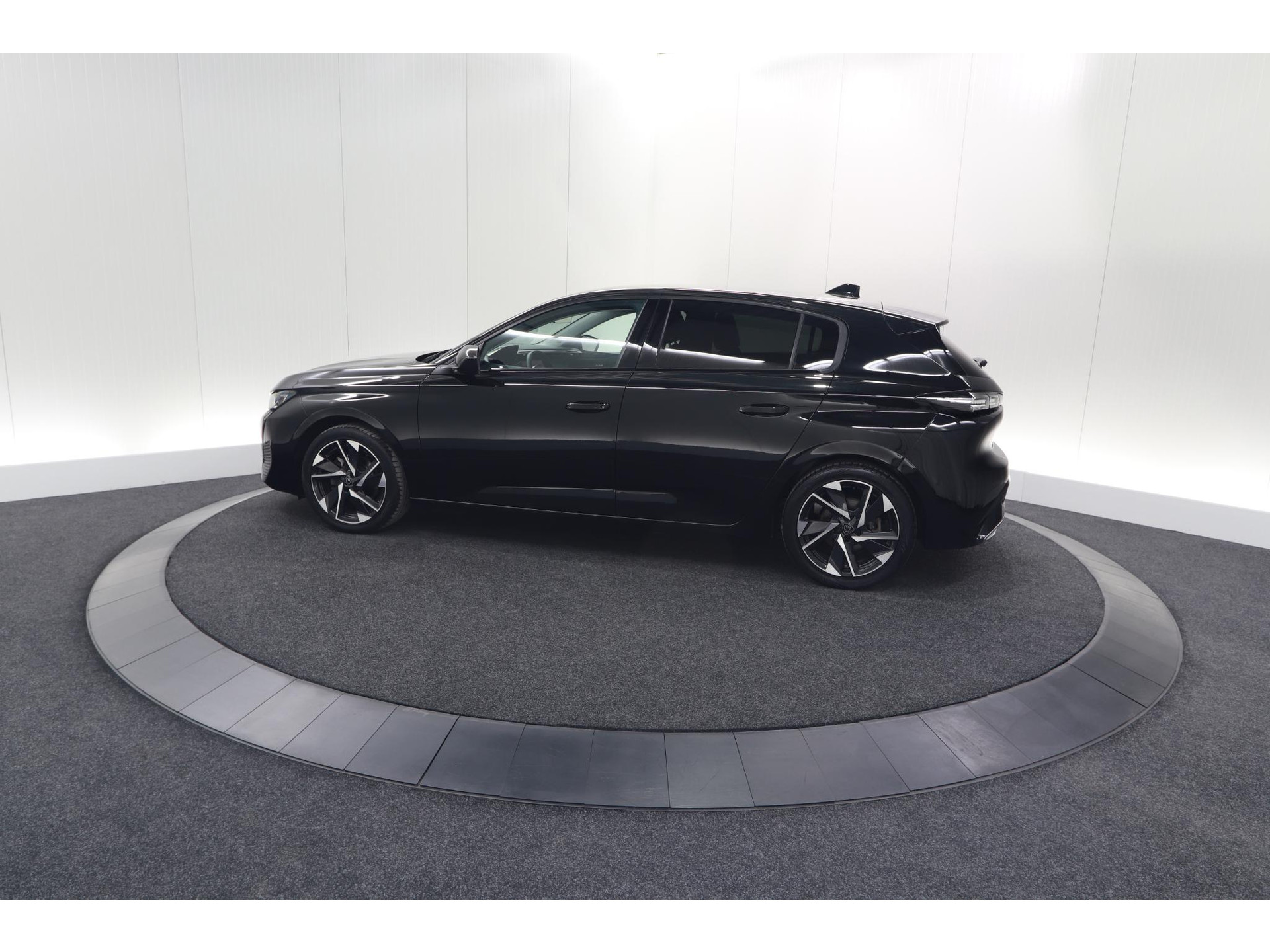 Peugeot 308 PureTech 130 Allure | Camera | Navigatie | Parkeersensoren | Apple CarPlay