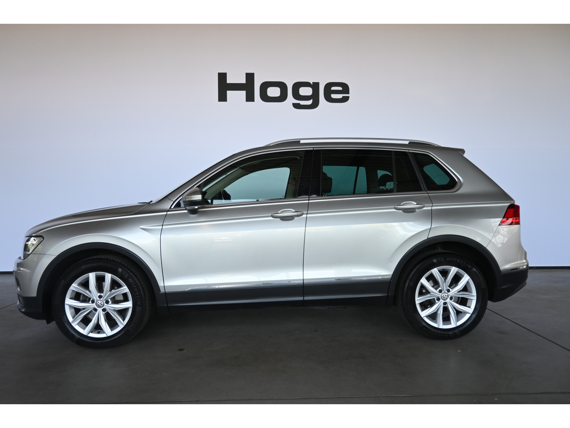 Volkswagen Tiguan 1.4 TSI Automaat 4Motion Highline  Clima Virtual Cockpit Navigatie CarPlay Cruise control Inruil Mogelijk!