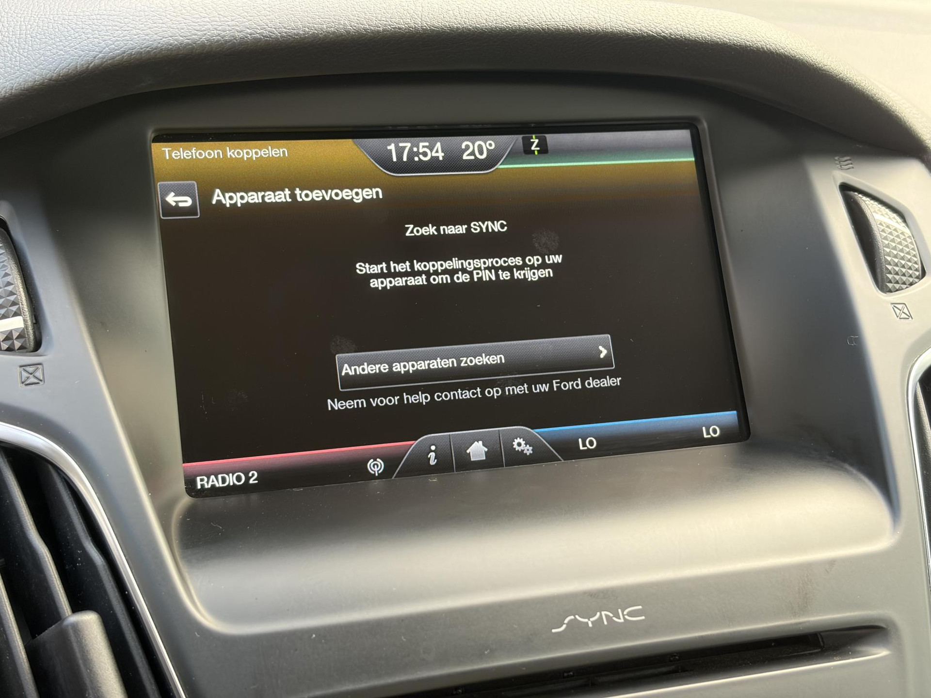 Ford Focus 1.0 Titanium   ✓125pk✓2e Eigenaar✓Navi✓Trekhaak✓6 Bak✓Clima✓Cruise✓Pdc V+A✓Net Beurt gehad✓17''Lm velgen✓N.A.P✓N.A.P✓Apk tot 09-2027