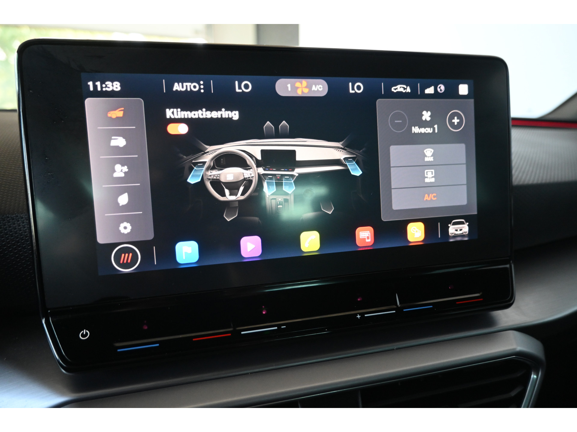 SEAT Leon 1.5 TSI FR Launch Edition Clima Navigatie Carplay Virtual LED Rijklaarprijs! Inruil Mogelijk!