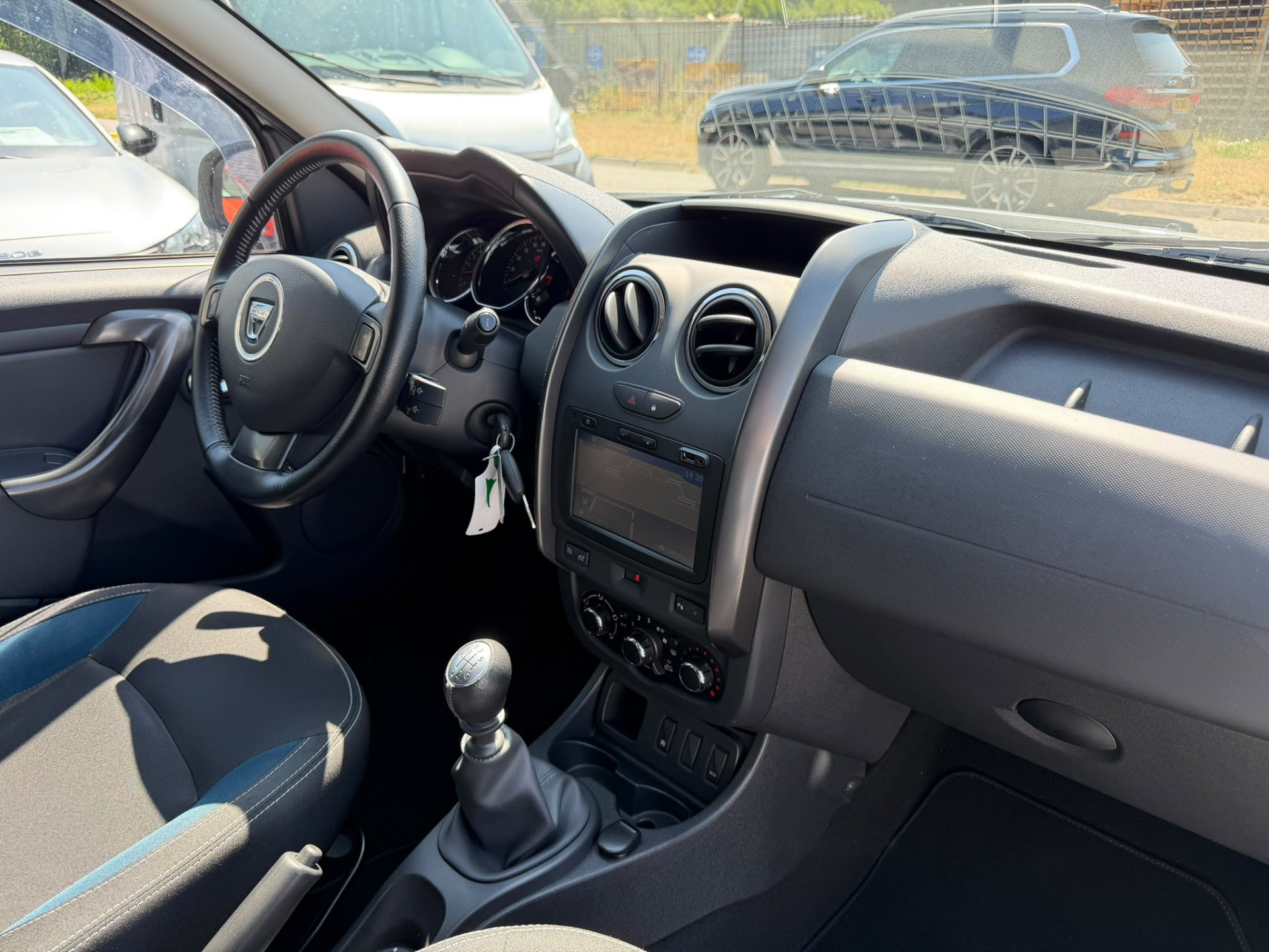 Dacia Duster 1.2 TCe 4x2 10th Anniversary | 2E EIGENAAR | 3/6 OF 12 MND GARANTIE | NAVI | CAMERA | LMV |