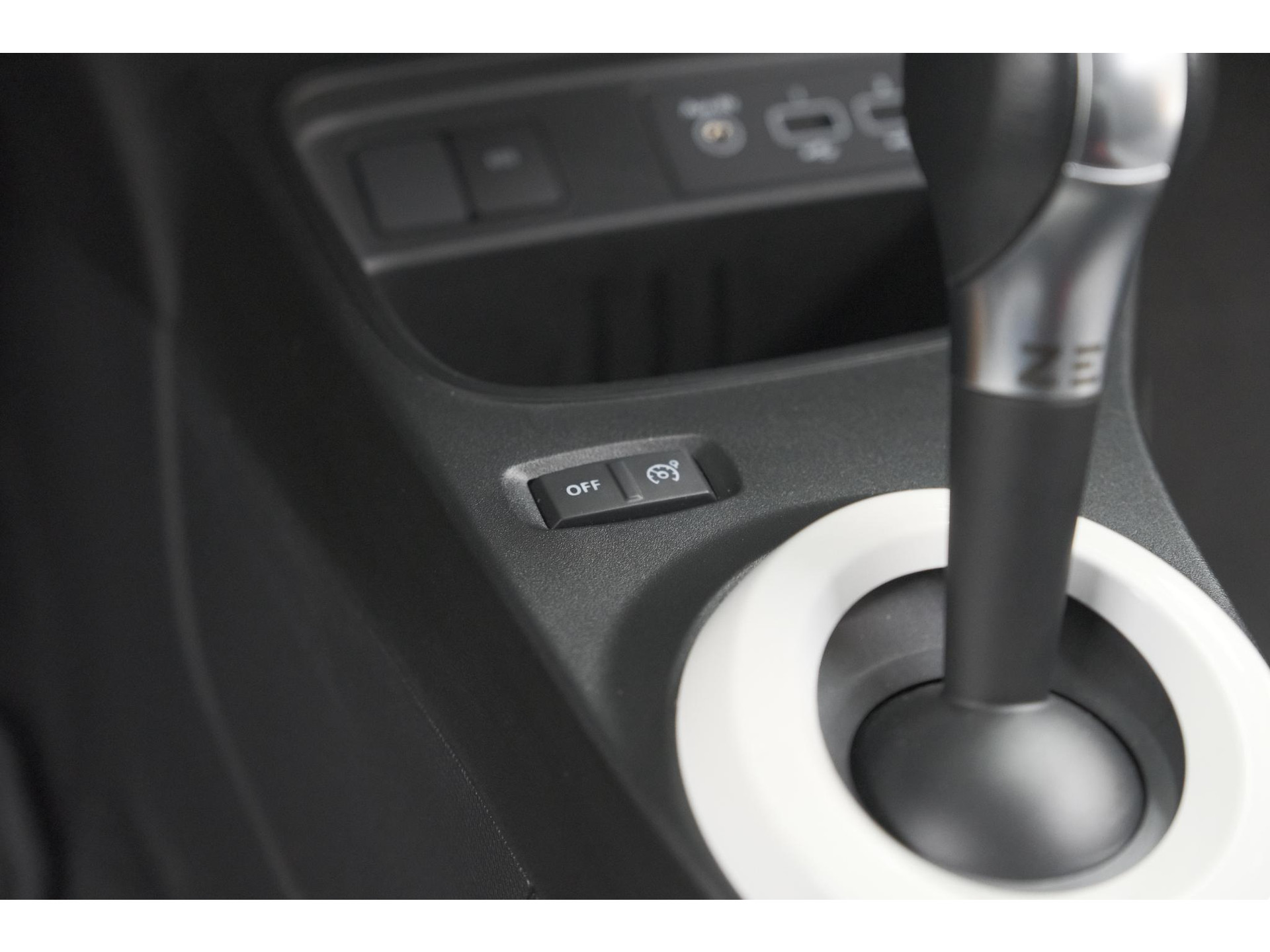 Renault Twingo Z.E. R80 Collection | Lage Kilometerstand | Apple Carplay | Climate Control