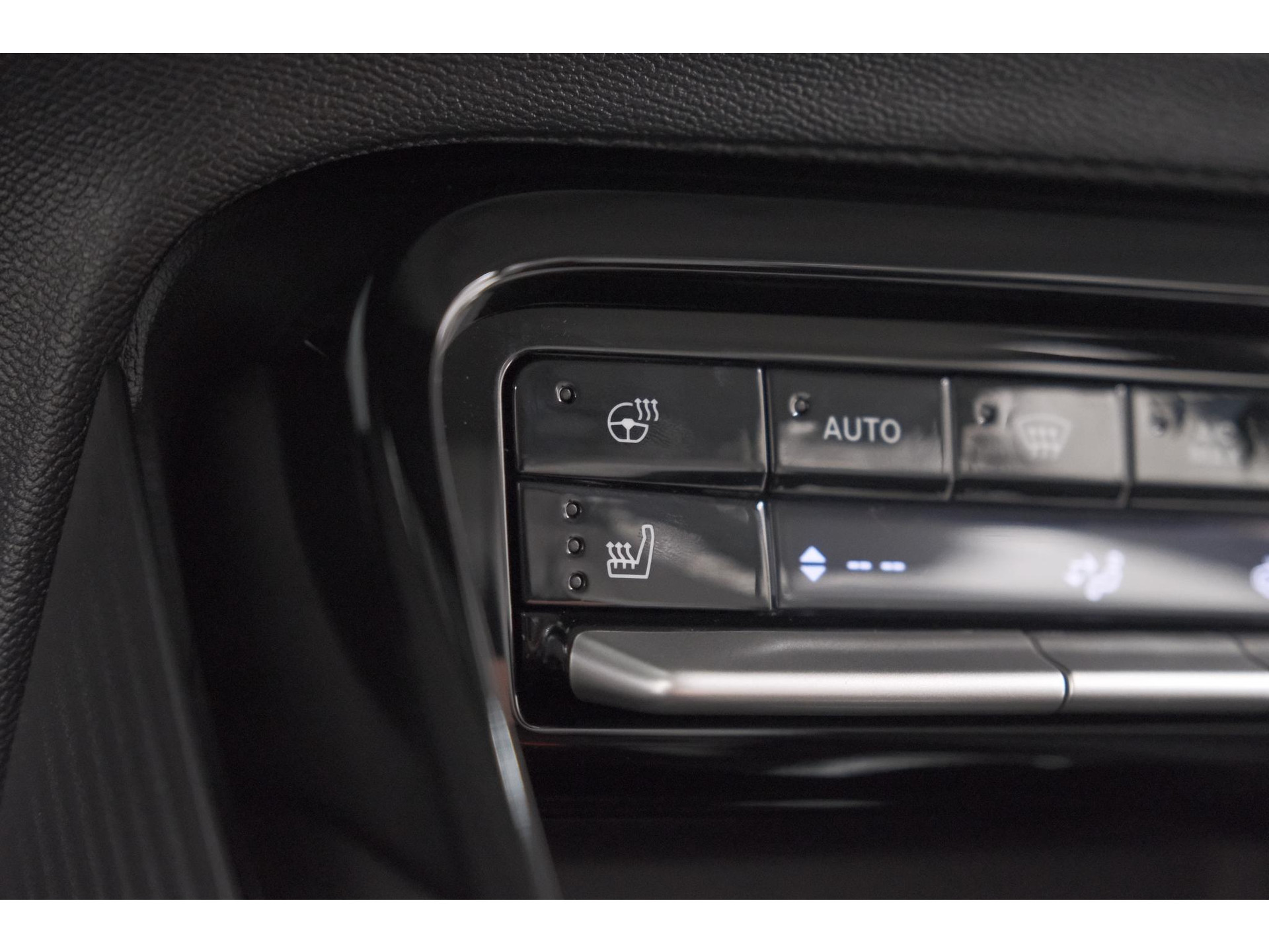 Citroen Ë-C3 Aircross Plus 113pk Extended Range 54 kWh | 11 KW Lader | Camera | Apple CarPlay | Parkeersensoren