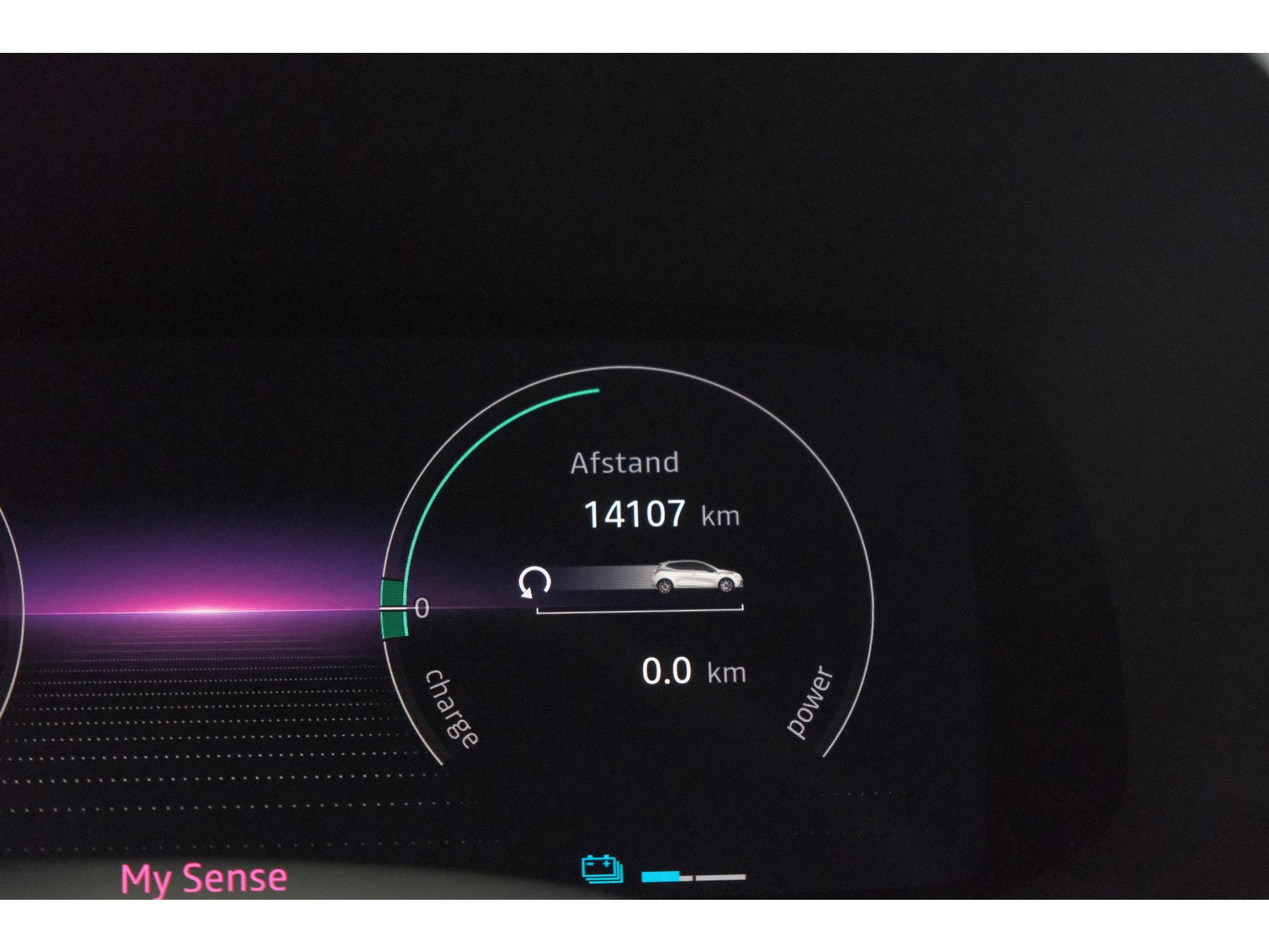 Renault Clio 1.6 E-Tech Full Hybrid 145 techno | 360 Camera | Adaptieve Cruise Control | Dodehoekdetectie | 9.3 Inch Groot Scherm