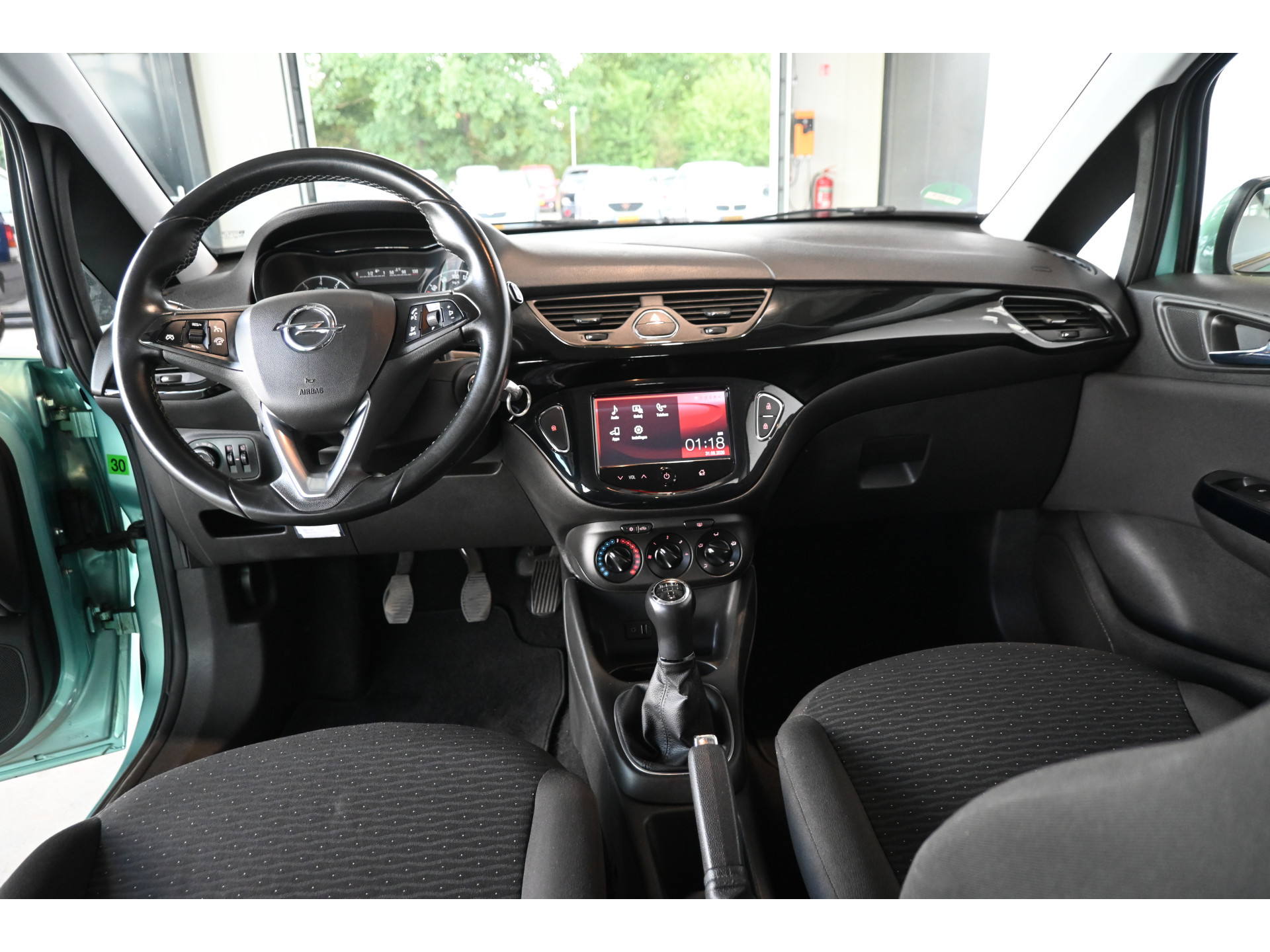 Opel Corsa 1.4 Edition Airco Cruise control Lichtmetaal Elektrisch Pakket Goed Onderhouden! Inruil Mogelijk!
