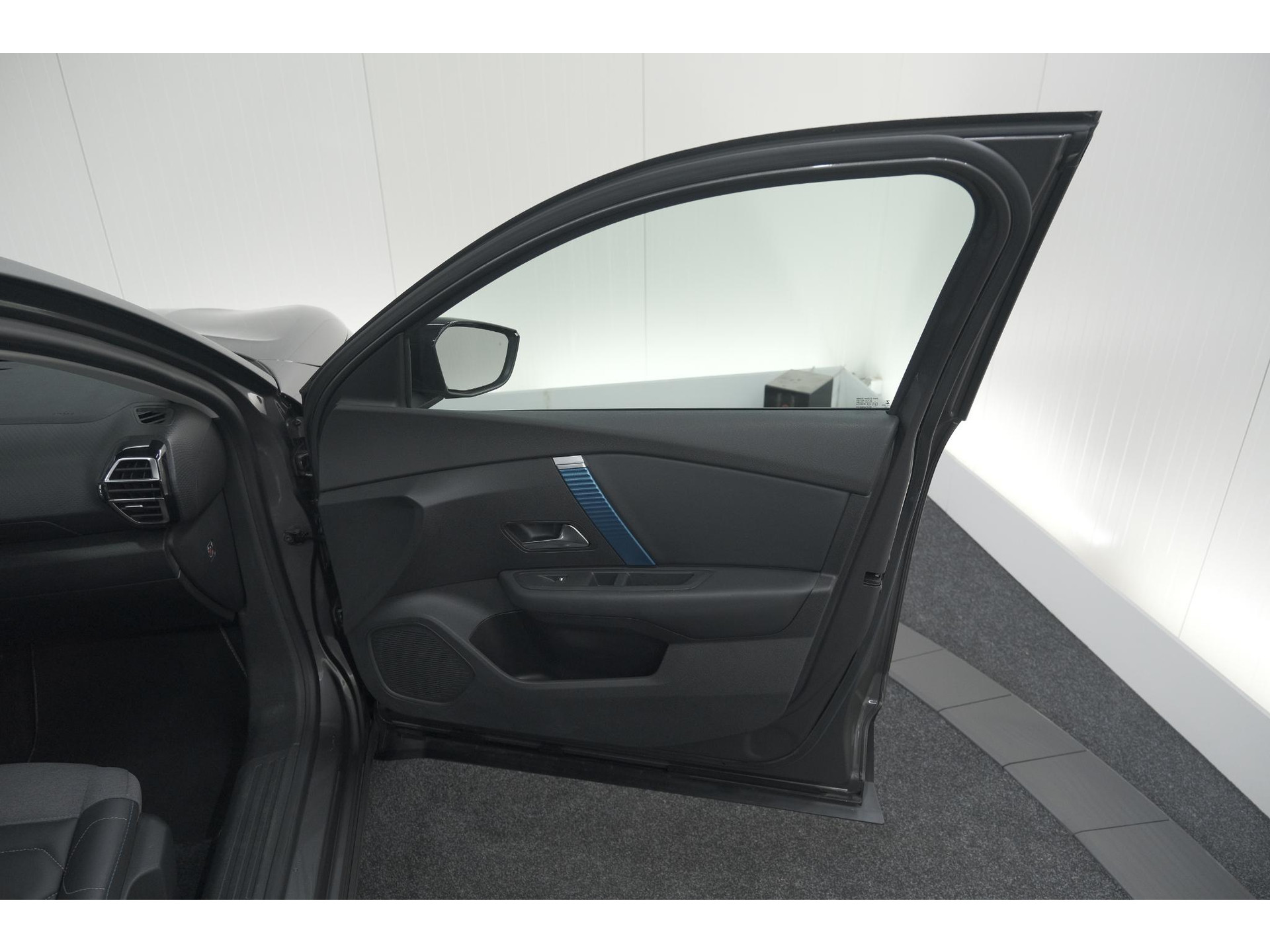 Citroen Ë-C4 Shine 50 kWh | Elektrisch Panoramadak | Camera | Adaptieve Cruise Control