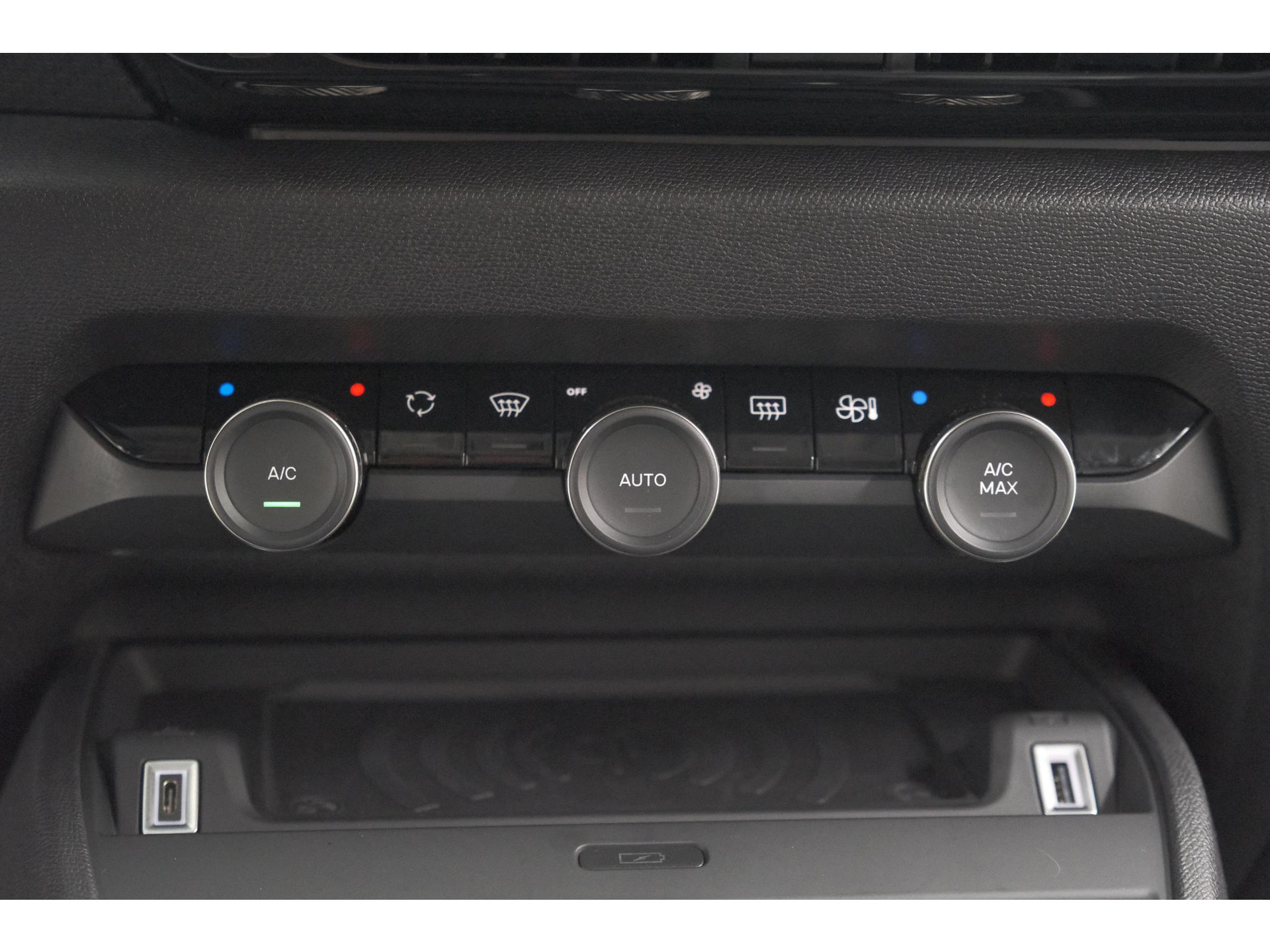 Citroen C4 1.2 Hybrid 145pk Max | Camera | Adaptieve Cruise Control | Navigatie
