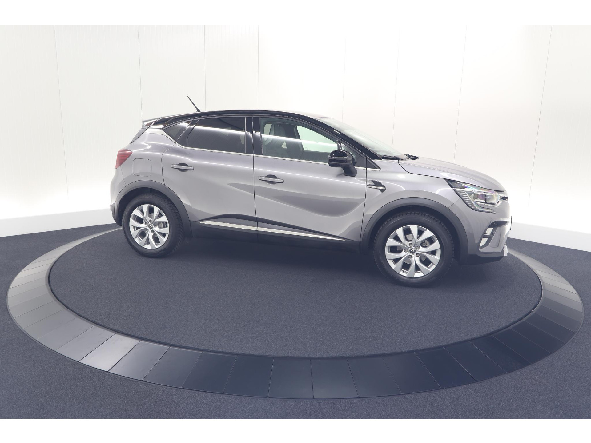 Renault Captur TCe 100 Intens | Trekhaak | Camera | Navigatie | Parkeersensoren