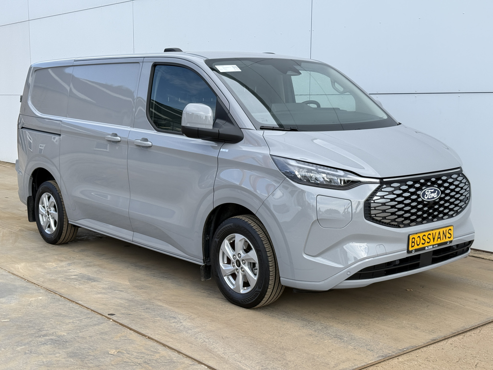 Ford e-Transit Custom 65 kWh 218PK Elektrisch 344km WLTP 2300kg Trekvermogen BEV Snelladen Stoelverwarming LED Cruise Control Camera Carplay Parkeersensoren v+a
