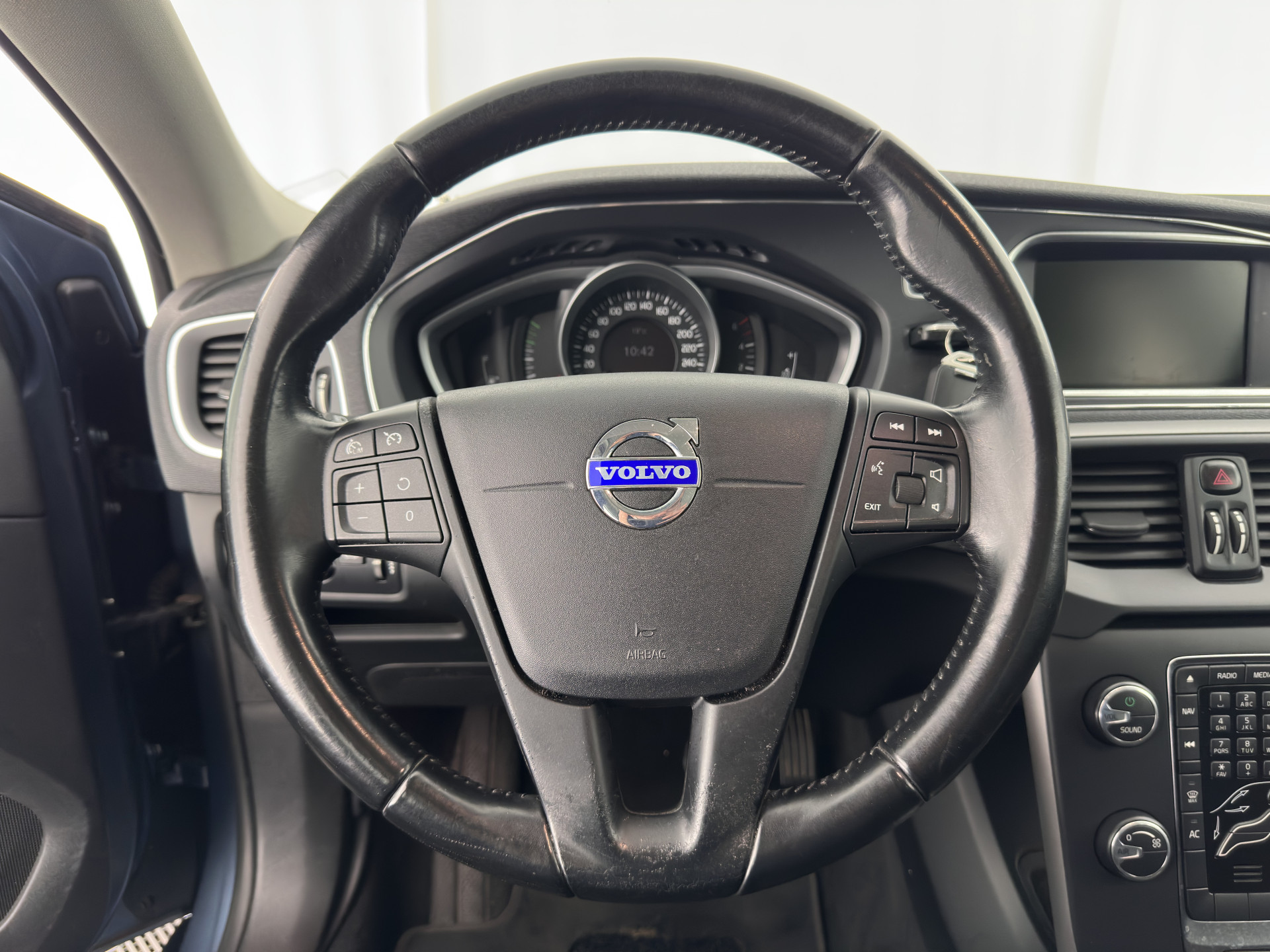 Volvo V40 1.6 D2 Kinetic *NAVI-FULLMAP | COMFORT-SEATS | ECC | PDC | SIPS | CRUISE | 16''ALU*