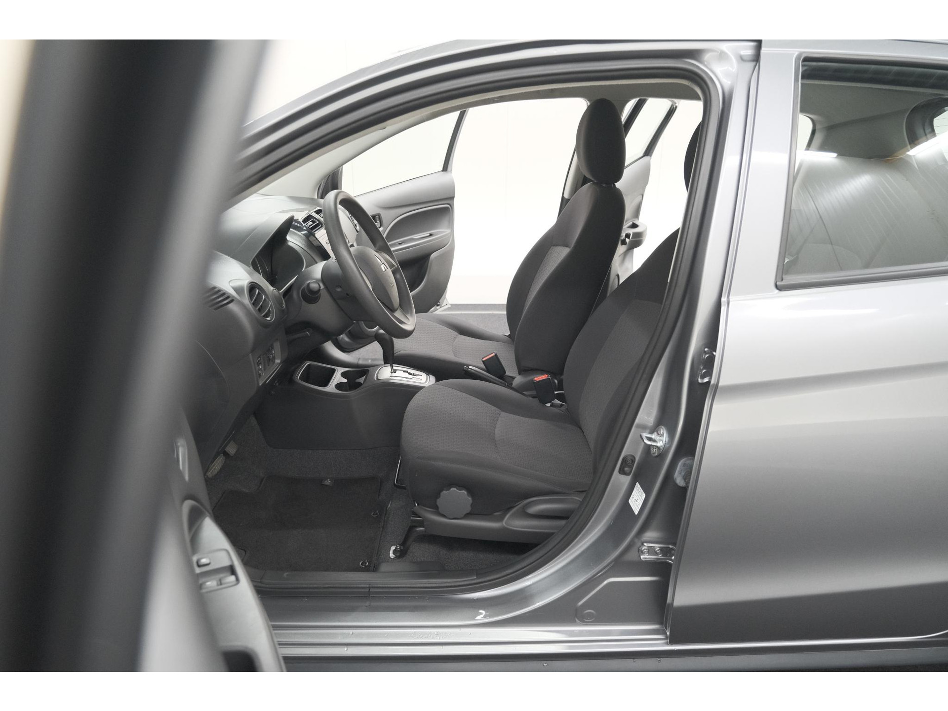 Mitsubishi Space Star 1.0 Cool+ | AUTOMAAT | Parkeersensoren | Airco | 5 deurs