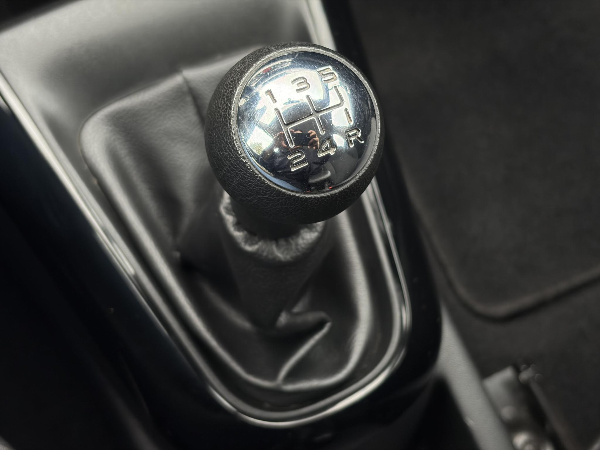 Citroen C3 1.2 PureTech Selection ✓Nieuwe D-riem✓Navi✓Carplay✓Trekhaak✓Dealer Onderhouden✓Clima✓Cruise✓5 Deurs✓Net grote beurt gehad✓N.A.P✓Apk tot 09-2027