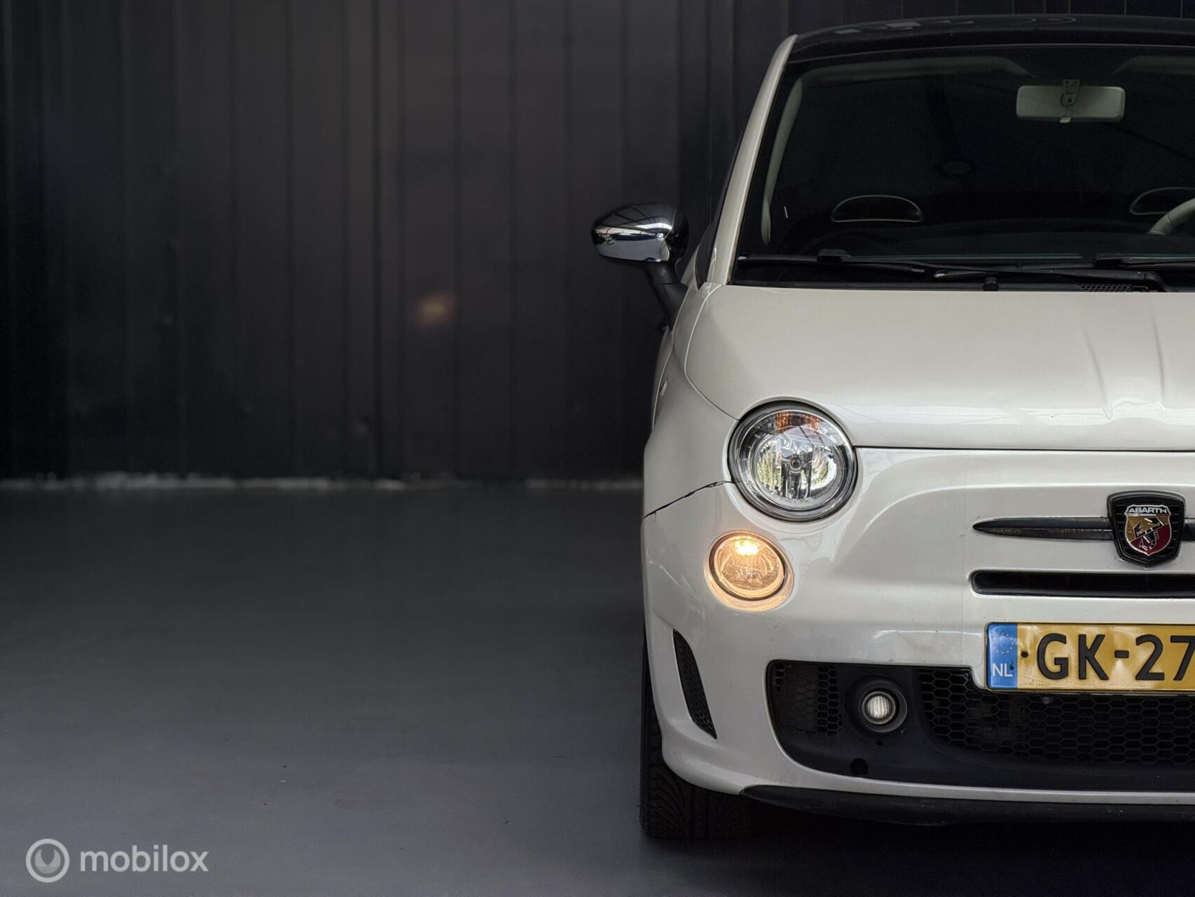 Fiat 500 1.2 Lounge|Automaat|Panodak|Leder|CarPlay|Abarth Look
