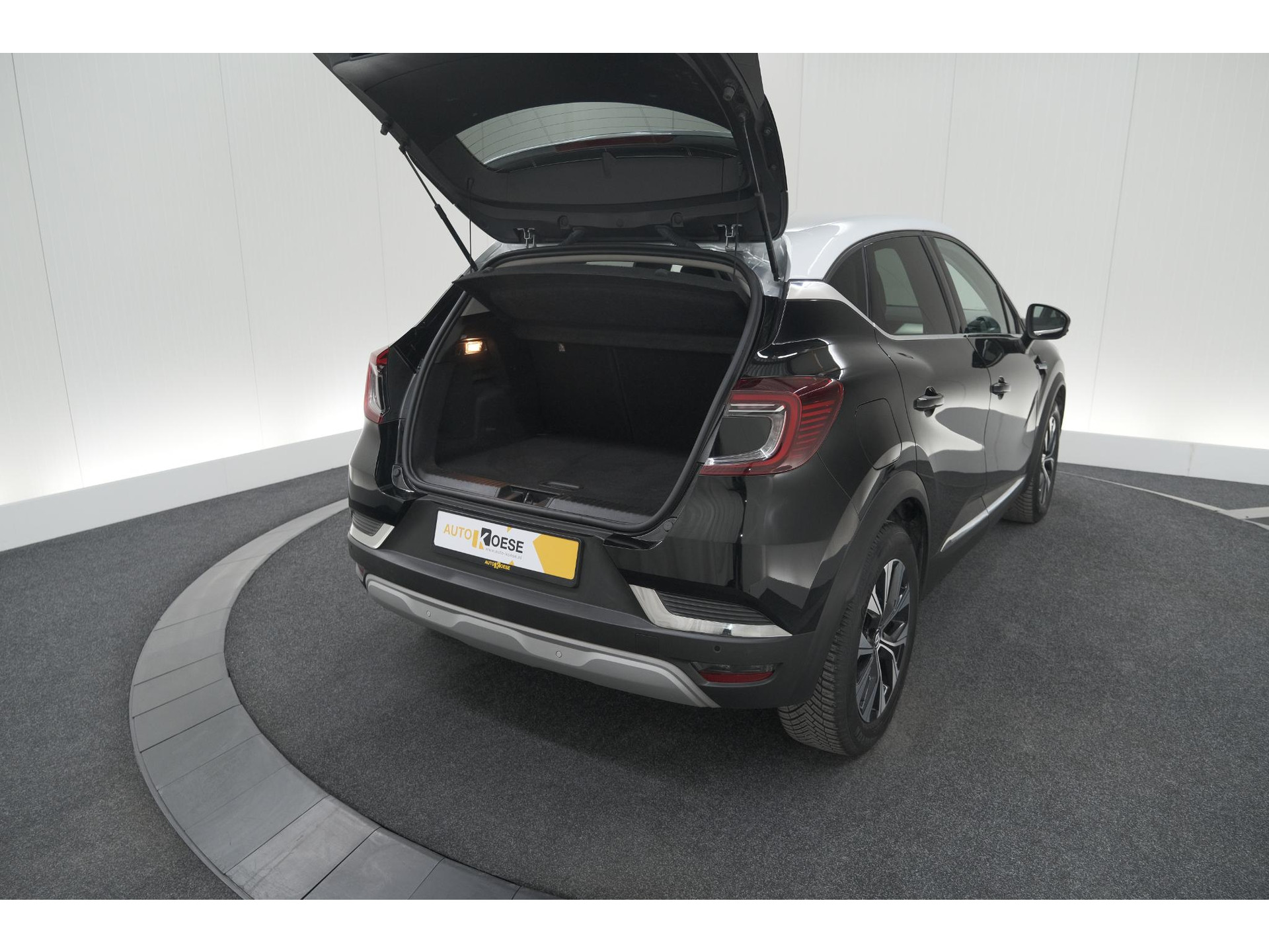 Renault Captur 1.6 E-Tech full hybrid 145 techno | Pack Full Screen | Camera | Navigatie | Allseason Banden