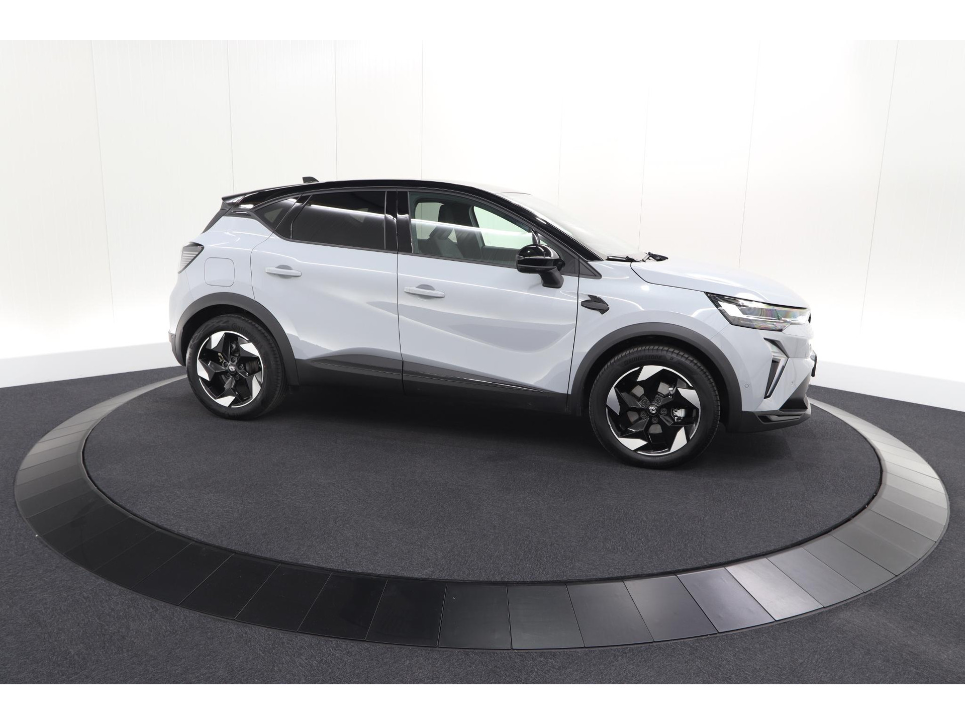 Renault Captur 1.8 E-Tech Full Hybrid 160 Techno | Camera | Adaptieve Cruise Control | Navigatie