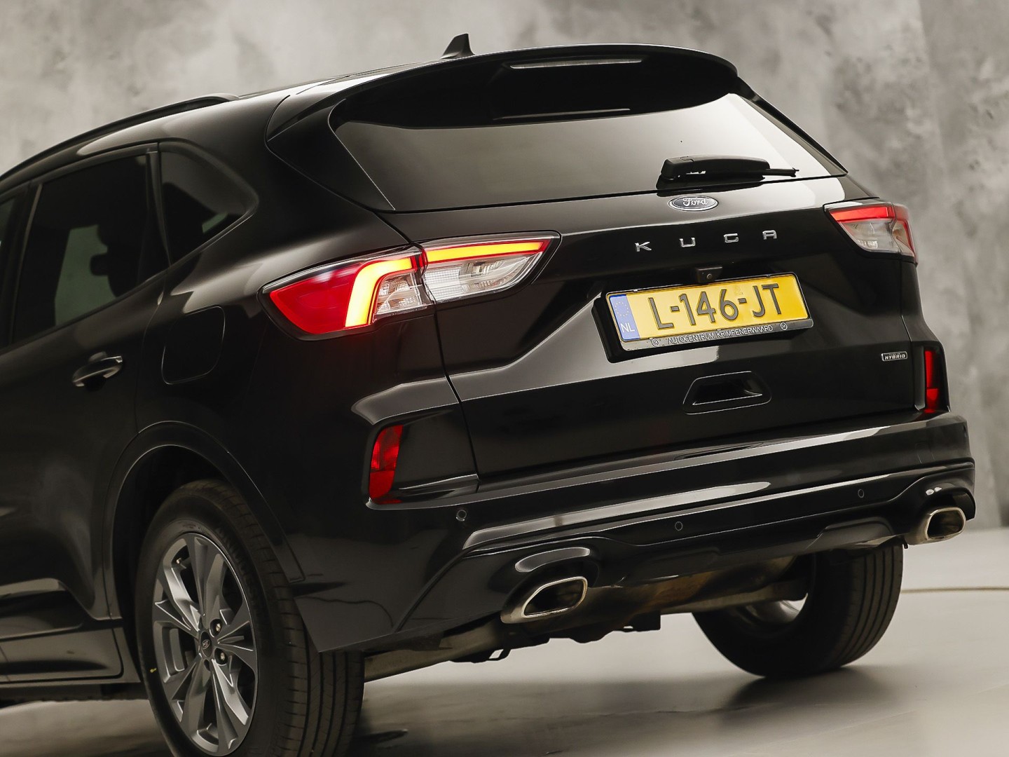 Ford Kuga 2.5 PHEV ST-Line X 225Pk Automaat (VIRTUAL COCKPIT, BANG&OLUFSEN, APPLE CARPLAY, ELEK SPORTSTOELEN, LEDER/ALCANTARA, CAMERA, ELEK ACHTERKLEP, KEYLESS, NIEUWSTAAT)