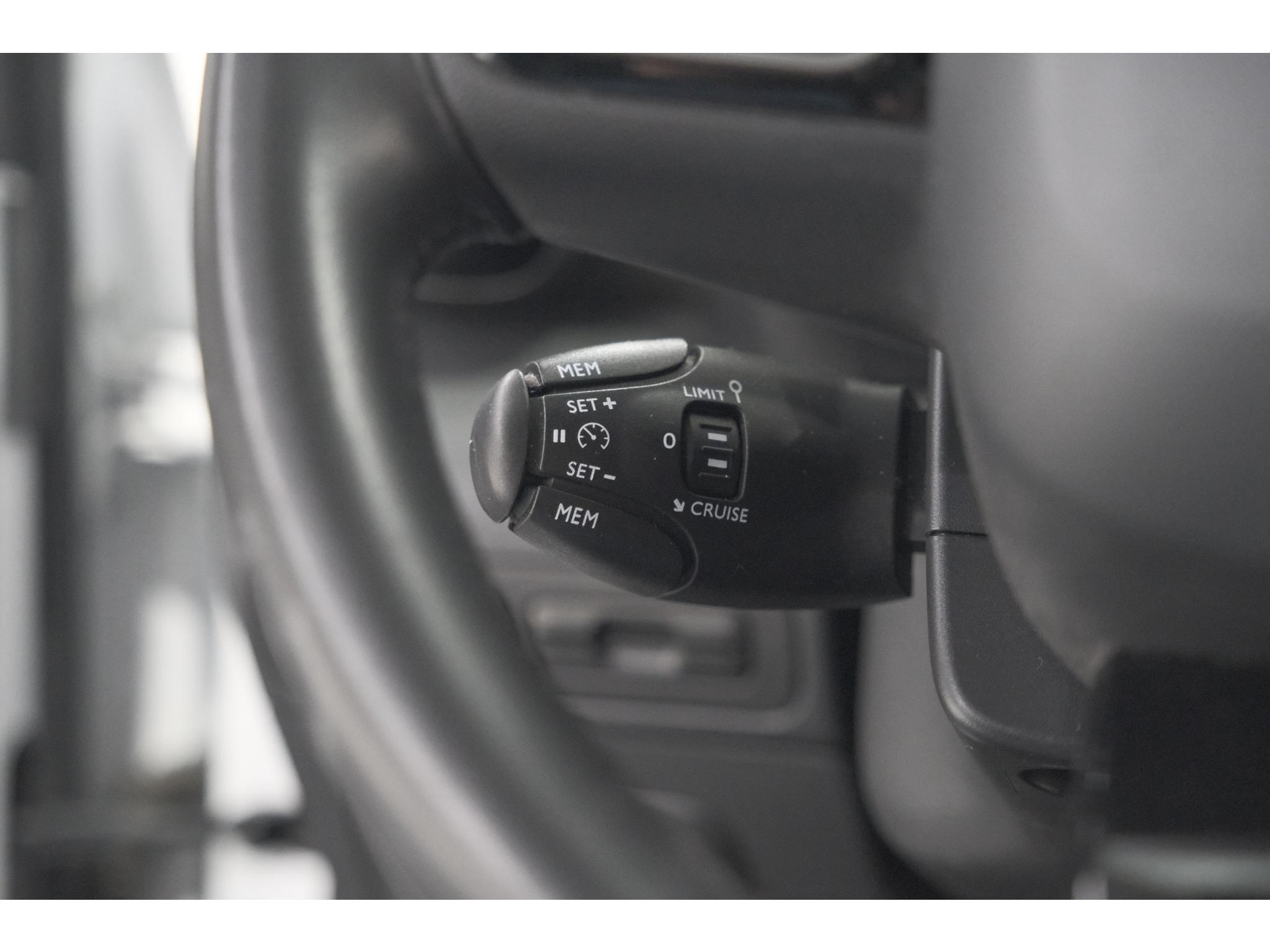 Citroen C3 Aircross PureTech 110 Feel | Navigatie | Parkeersensoren | Climate Control | Apple Carplay
