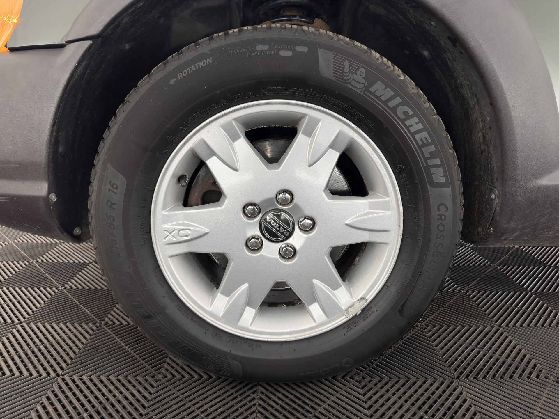 Volvo XC70 2.4D Summum AWD Aut. *LEATHER | ECC | HEATED-COMFORTSEATS | CRUISE | NAVIGATION | TOWBAR | 16''ALU *