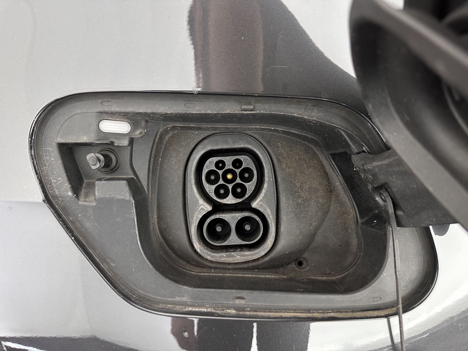 Volkswagen ID.3 First Max 58 kWh [ 3-Fase-11kW ] {SOH-87%} (INCL-BTW) *HEATPUMP | PANO | HEAD-UP | ADAPTIVE-CRUISE | IQ-LIGHTS | BLINDSPOT | CAMERA | KEYLESS | MICROFIBRE | AMBIENTLIGHT | NAVI-FULLMAP | DAB+ | ECC | HEATED-SPORTSEATS | DIGI-COCKPIT |