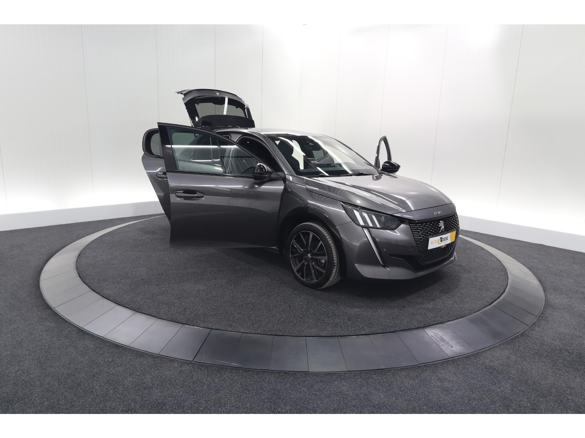 Peugeot 208 PureTech 100 GT | Camera | Adaptieve Cruise Control | Navigatie | Apple Carplay