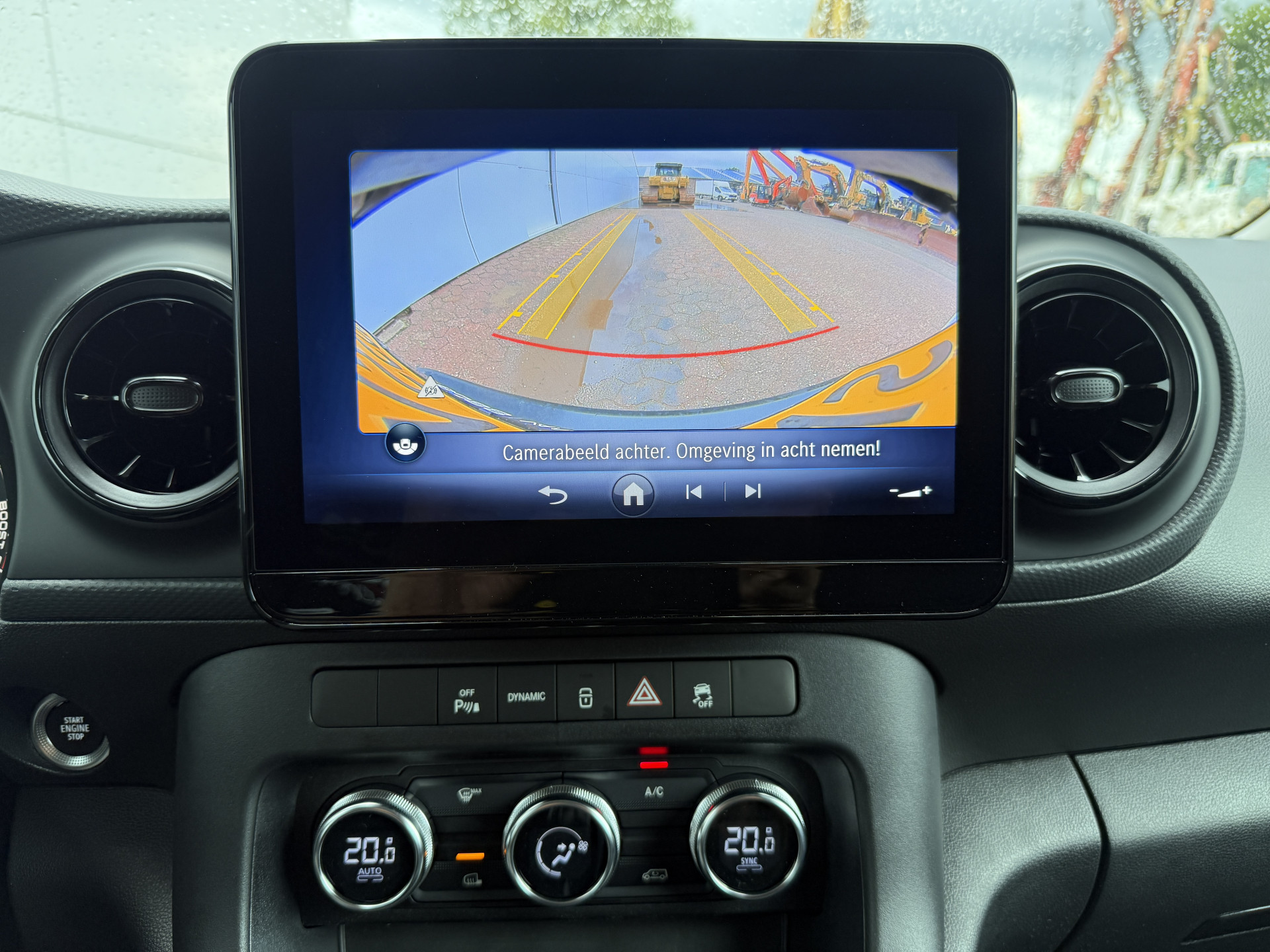 Mercedes-Benz eCitan Pro 51kWh 122PK Nieuw! L1 Elektrisch 300km WLTP 75KW Snelladen Climate Control Cruise Control Carplay Camera Parkeersensoren Achter